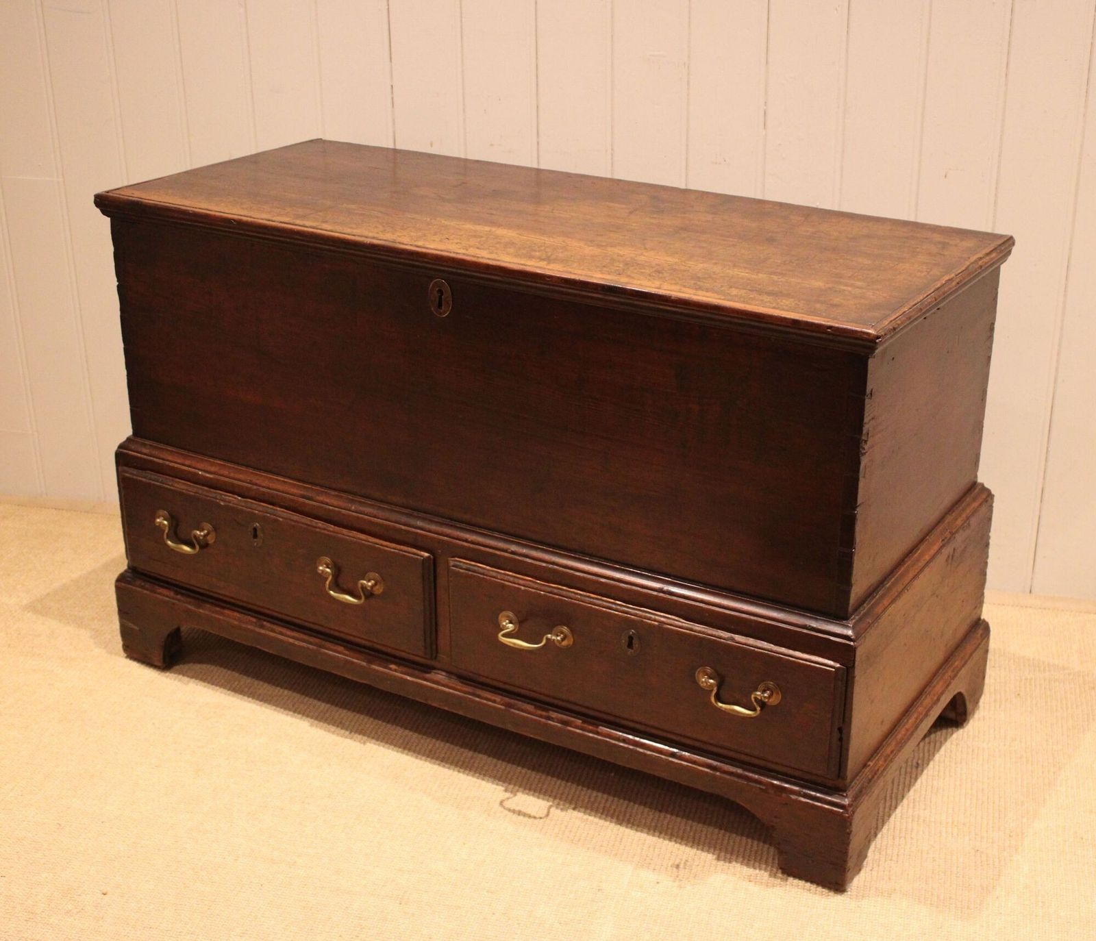 photo furniture Early 19th Century Deal Wood Mule Chest