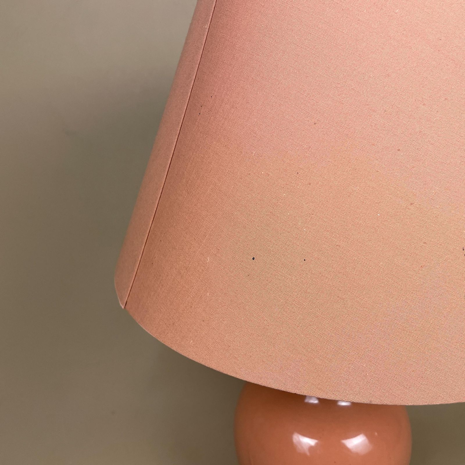 photo for sale Oriental Ceramic Lamp Light Bedside Table Chinese Vase Peach Antique Gold Metal Classic Elegant Medium Side Lampshade Shade