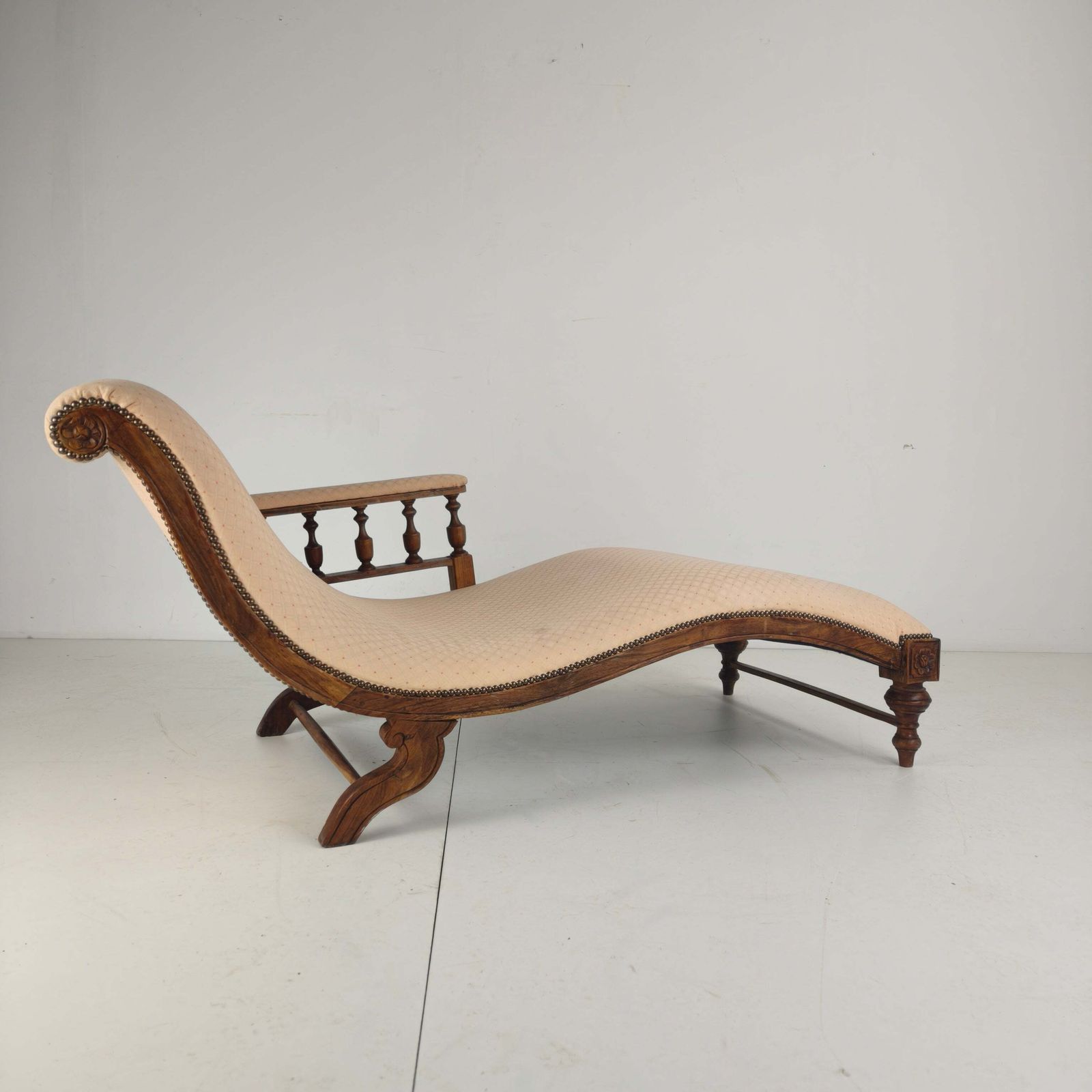 Late 19th Century Antique Chaise Longue / Daybed – England photo 1016.0