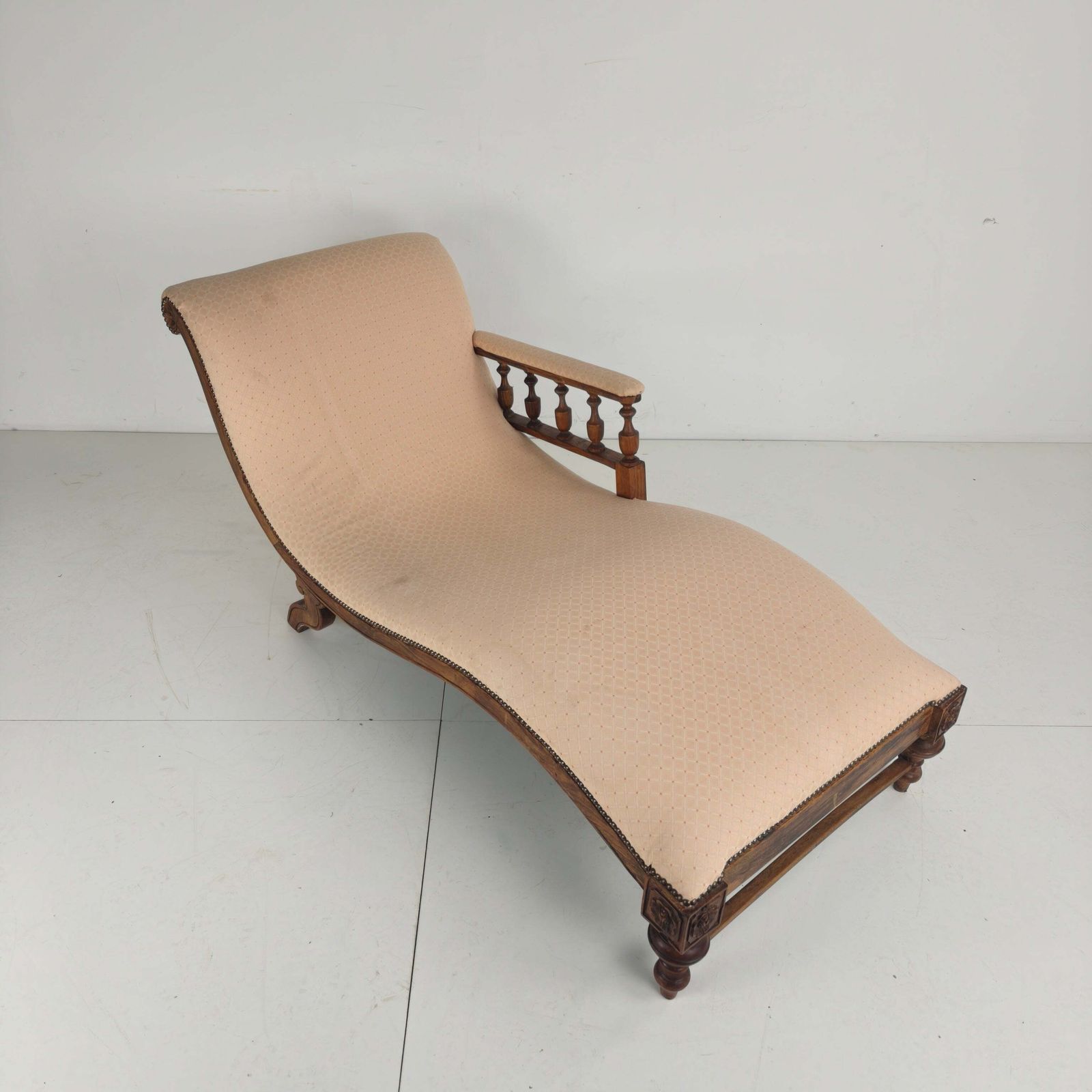 Late 19th Century Antique Chaise Longue / Daybed – England photo vintage