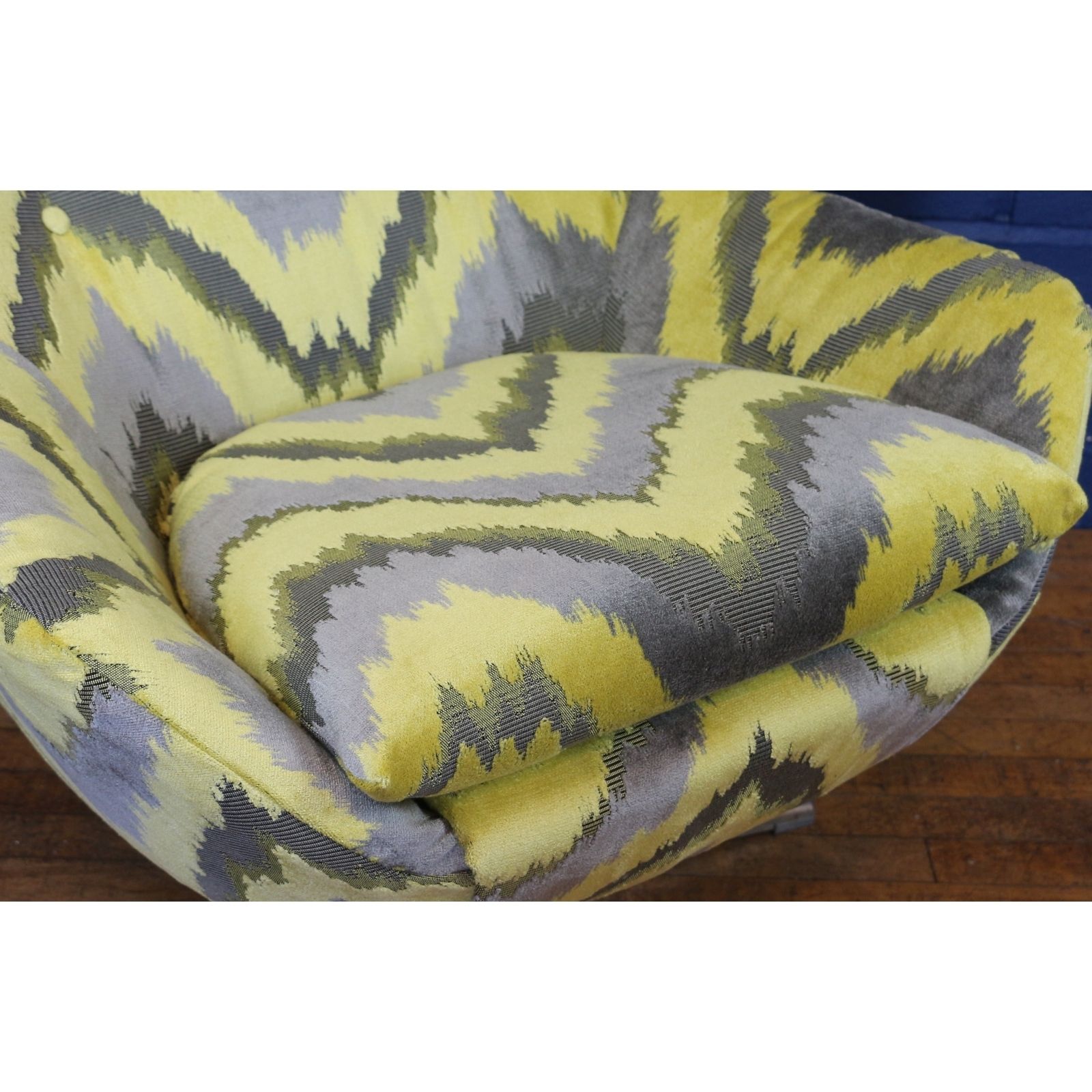 An Excellent Retro Mid Century Swivel Egg Chair Fully Restored 1950 60s photo Furniture