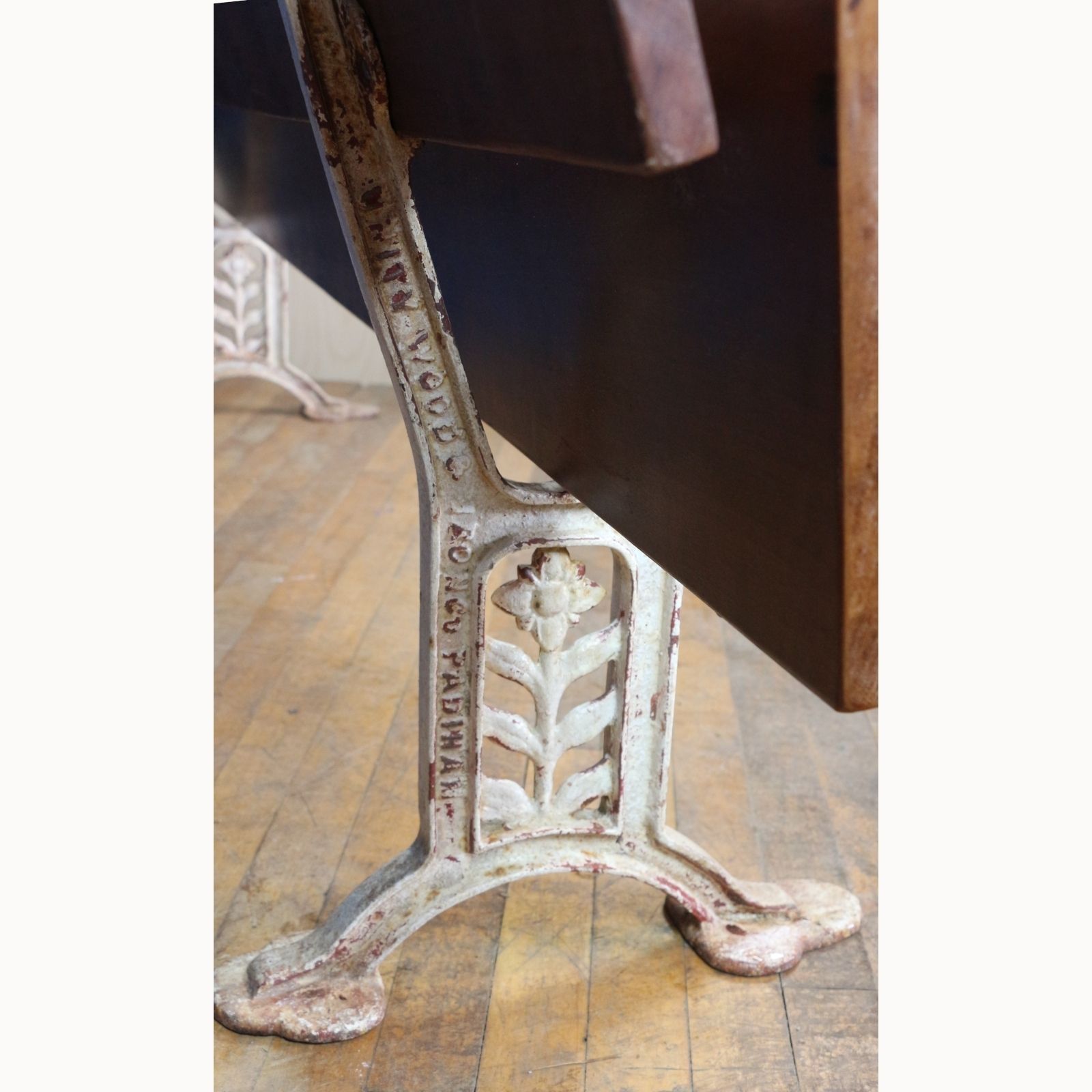 A Victorian Cast Iron Folding Bench Or Pew With Mahogany Lats By Unity Wood & Iron Co Pandiham photo 385.0