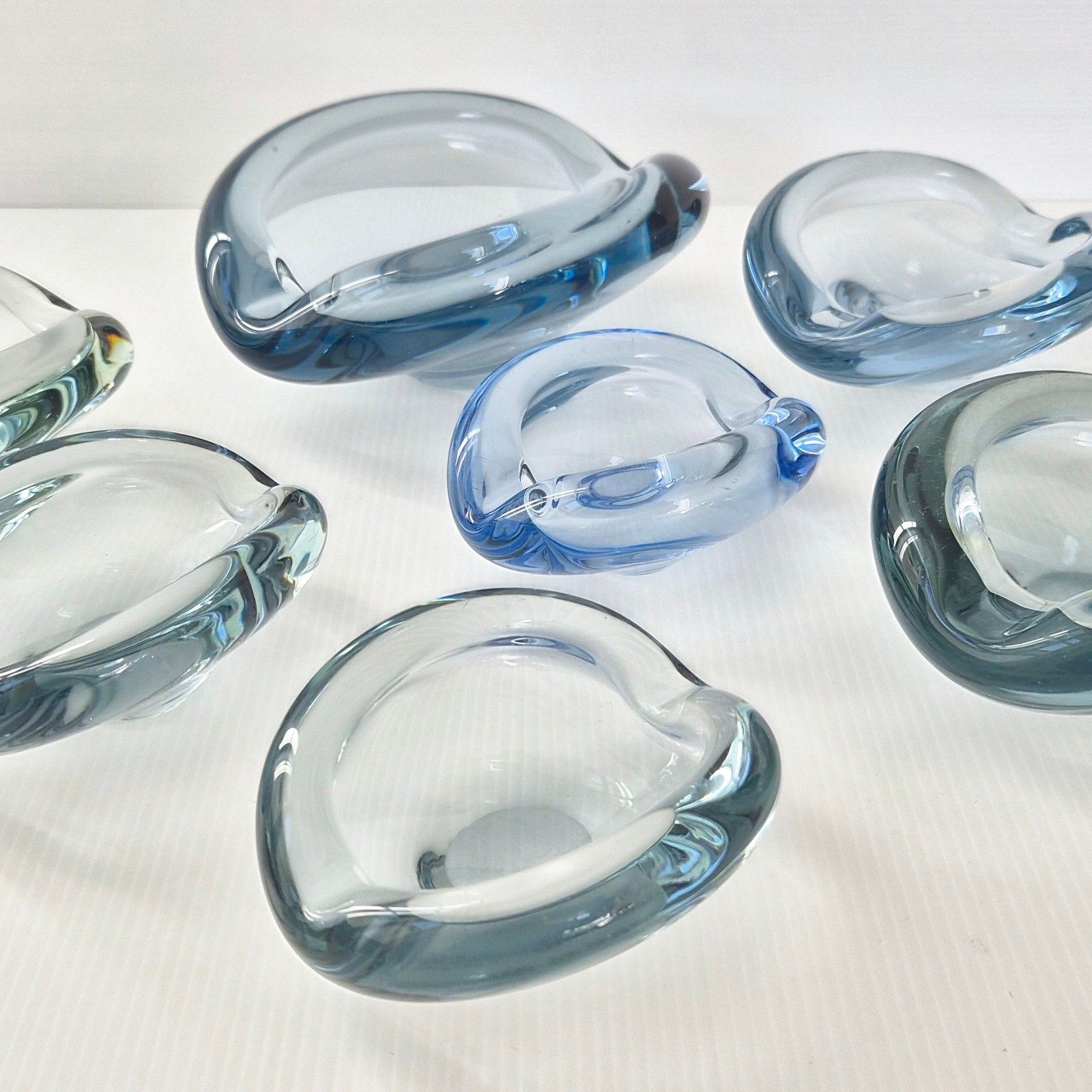 photo vintage Vintage 1950s Akva Series Glass Ashtray Set Of 7 Per Lukten Holmegaard