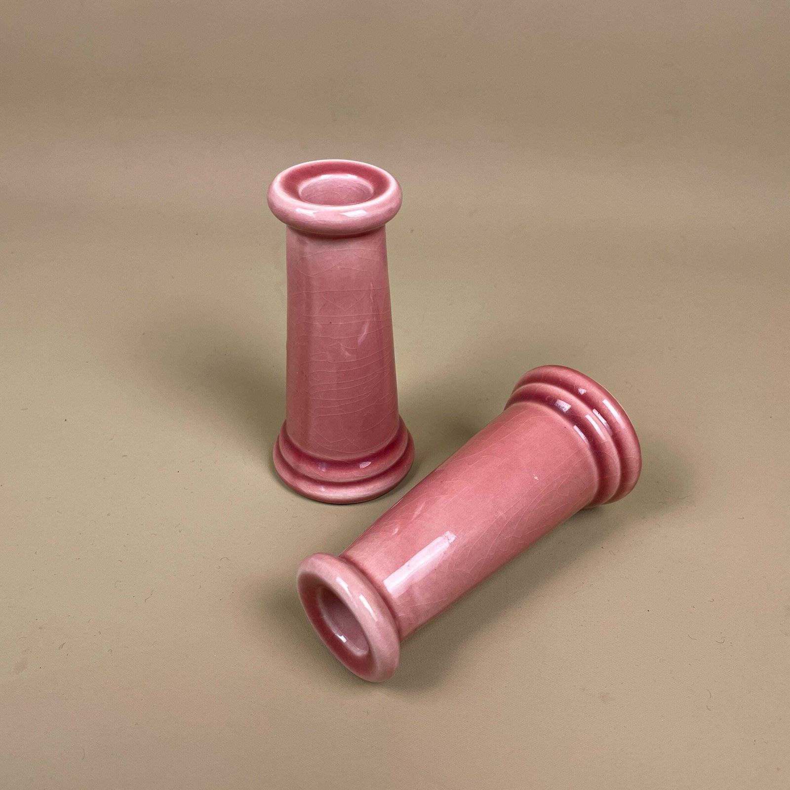 Pink Ceramic Candle Holders Pair Vintage Mid Century Modern Retro Style Crackle Glaze Set Vintage Decor Round Table Mantle Display photo vintage