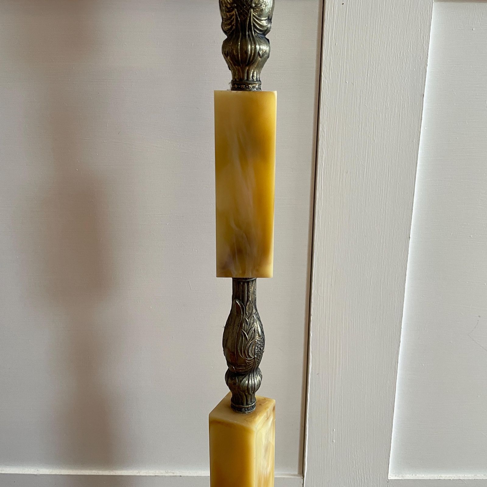 Vintage Marbleized Floor Lamp Metal & Plastic Resin Mid Century Style Retro Hollywood Regency Freestanding Light Living Room Orange Yellow photo 125.0