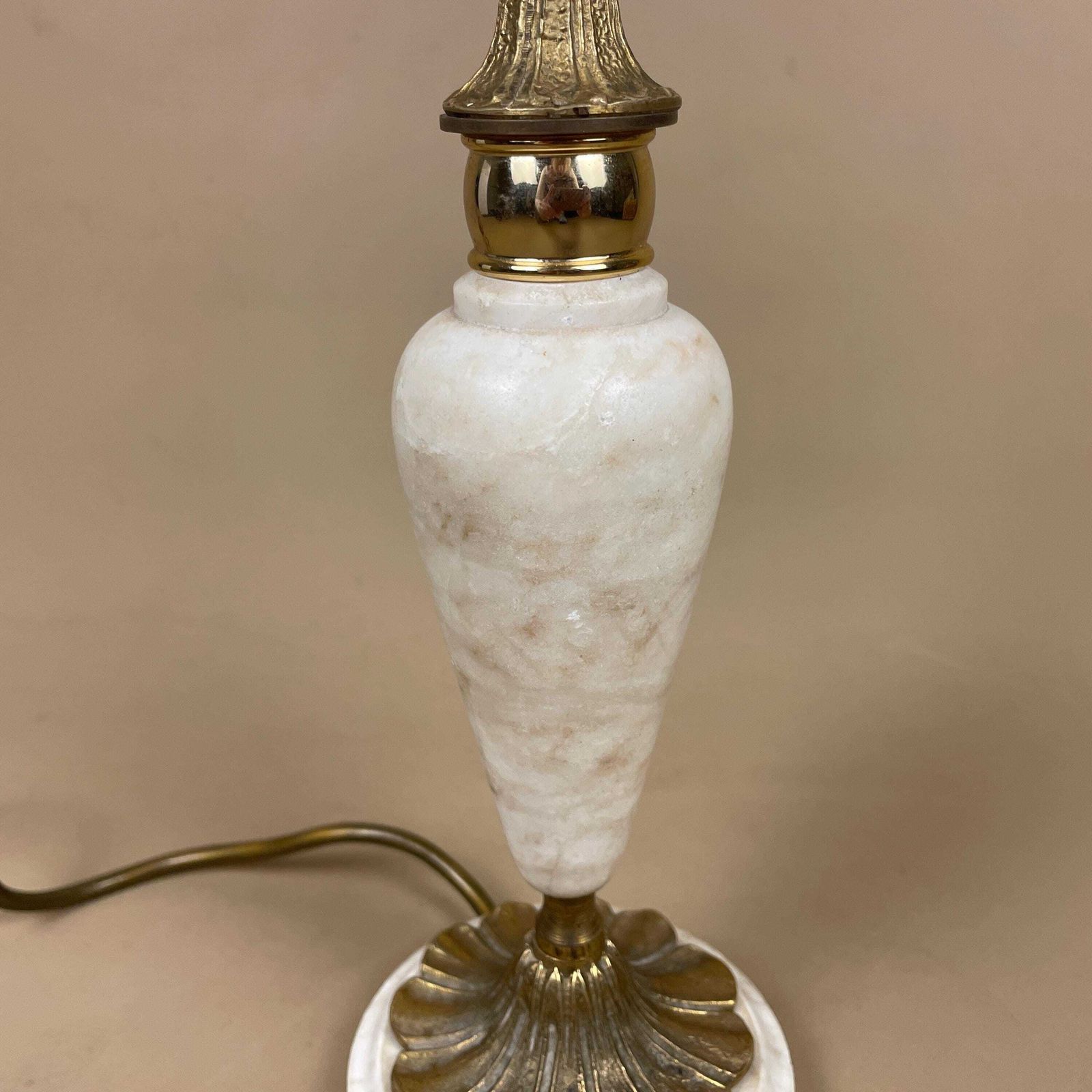 Marble Table Lamp Base Cream Brass Floral Foot Vintage Lighting Classic Traditional Bedside Lamp Italian Antique Style Light photo Lighting