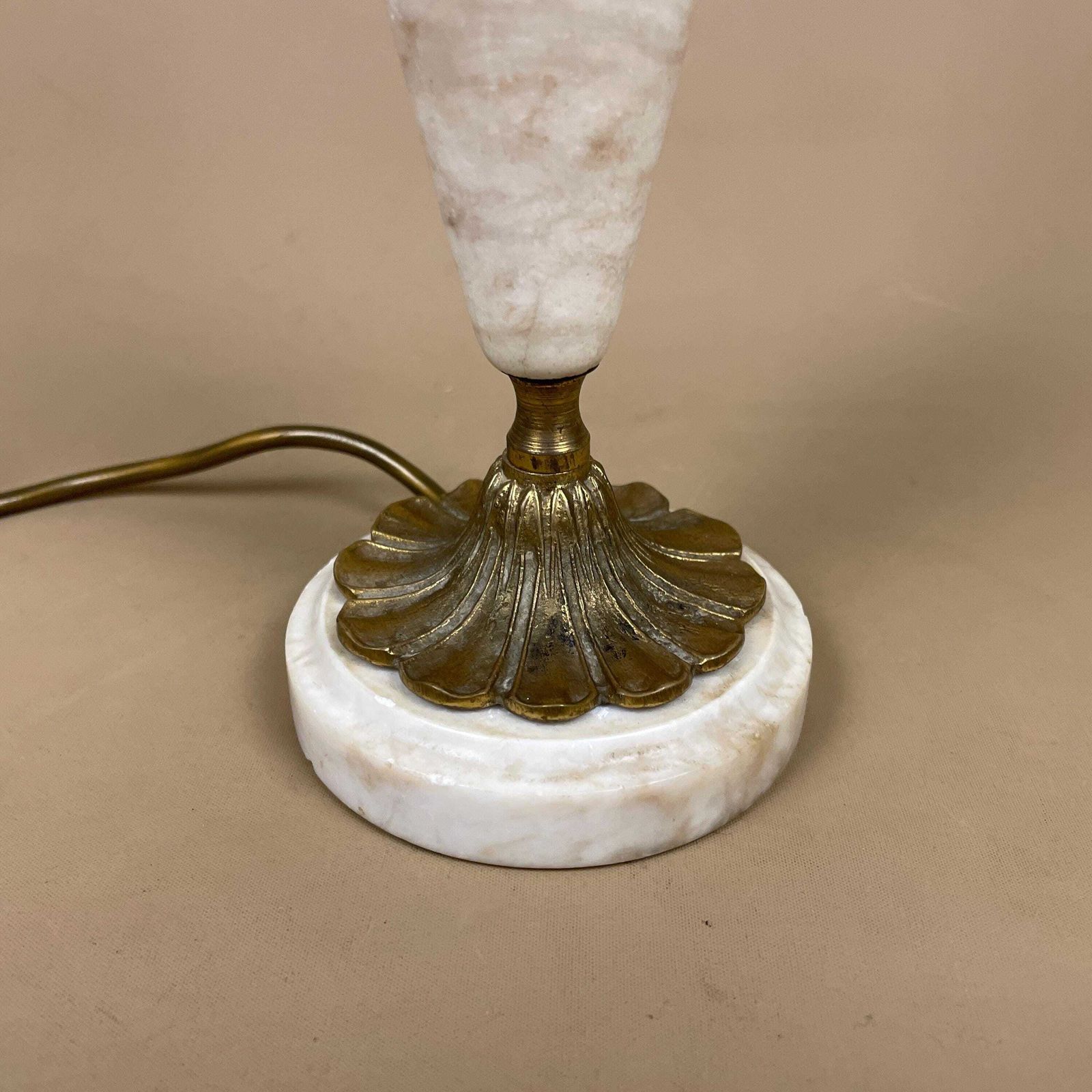 Marble Table Lamp Base Cream Brass Floral Foot Vintage Lighting Classic Traditional Bedside Lamp Italian Antique Style Light photo 89.0