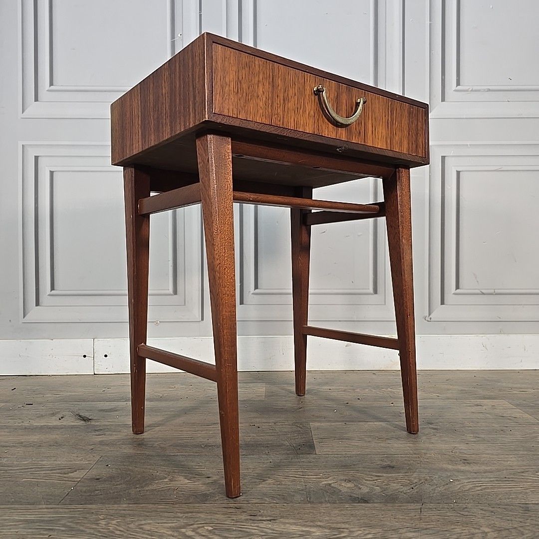 Vintage Meredew Bedside Table – Tola Veneer – Single Drawer Mid Century Side