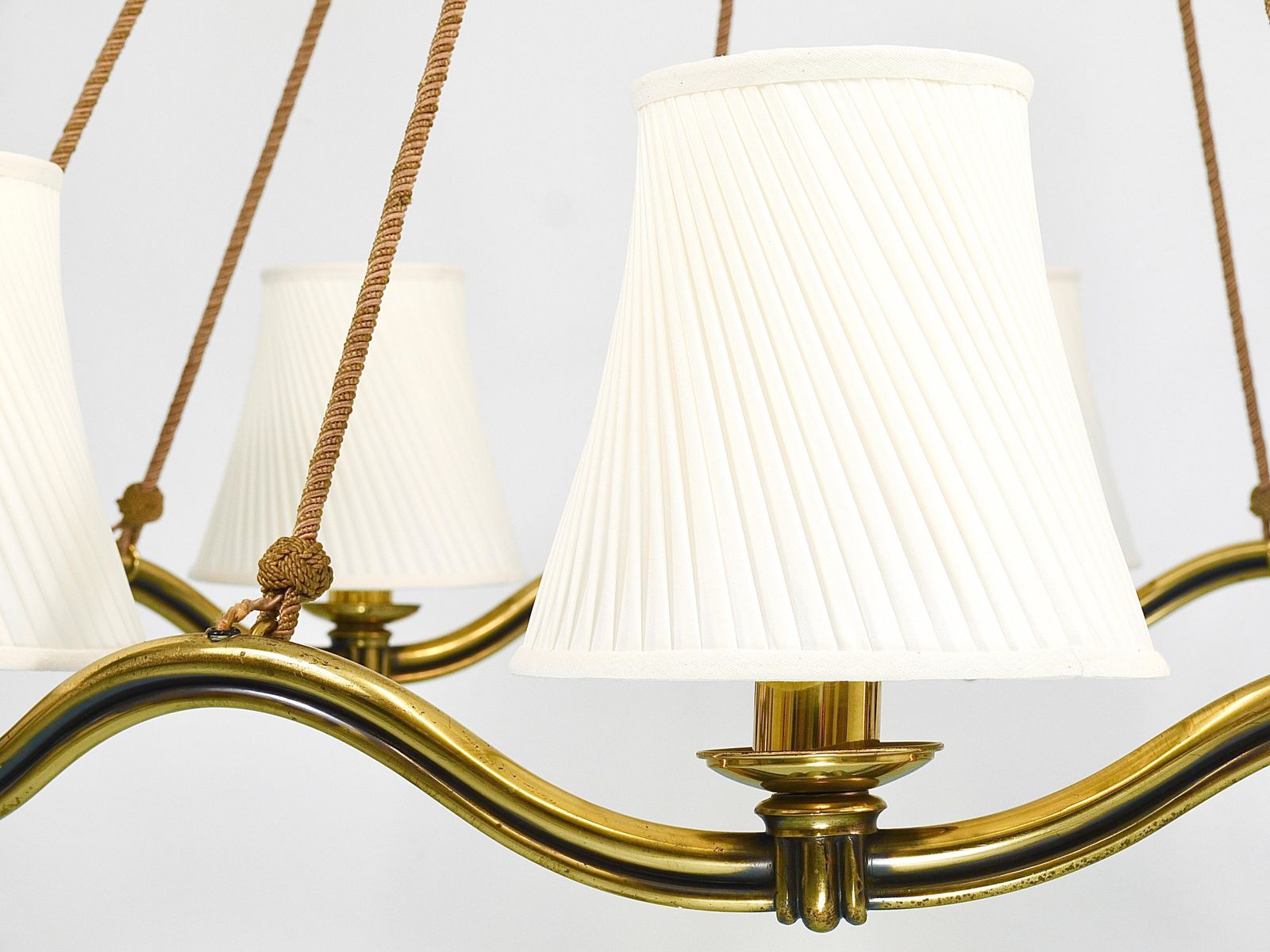 Hugo Gorge Large 48“ Viennese Modernism Curved Brass Wave Chandelier, 1940s photo 11993.0