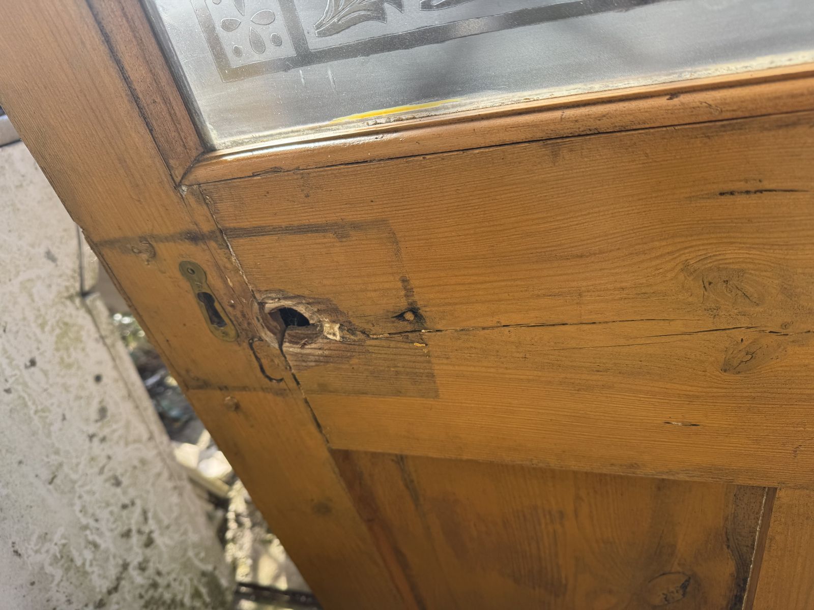 Victorian Acid Etched Glazed Pine Door photo vinterior