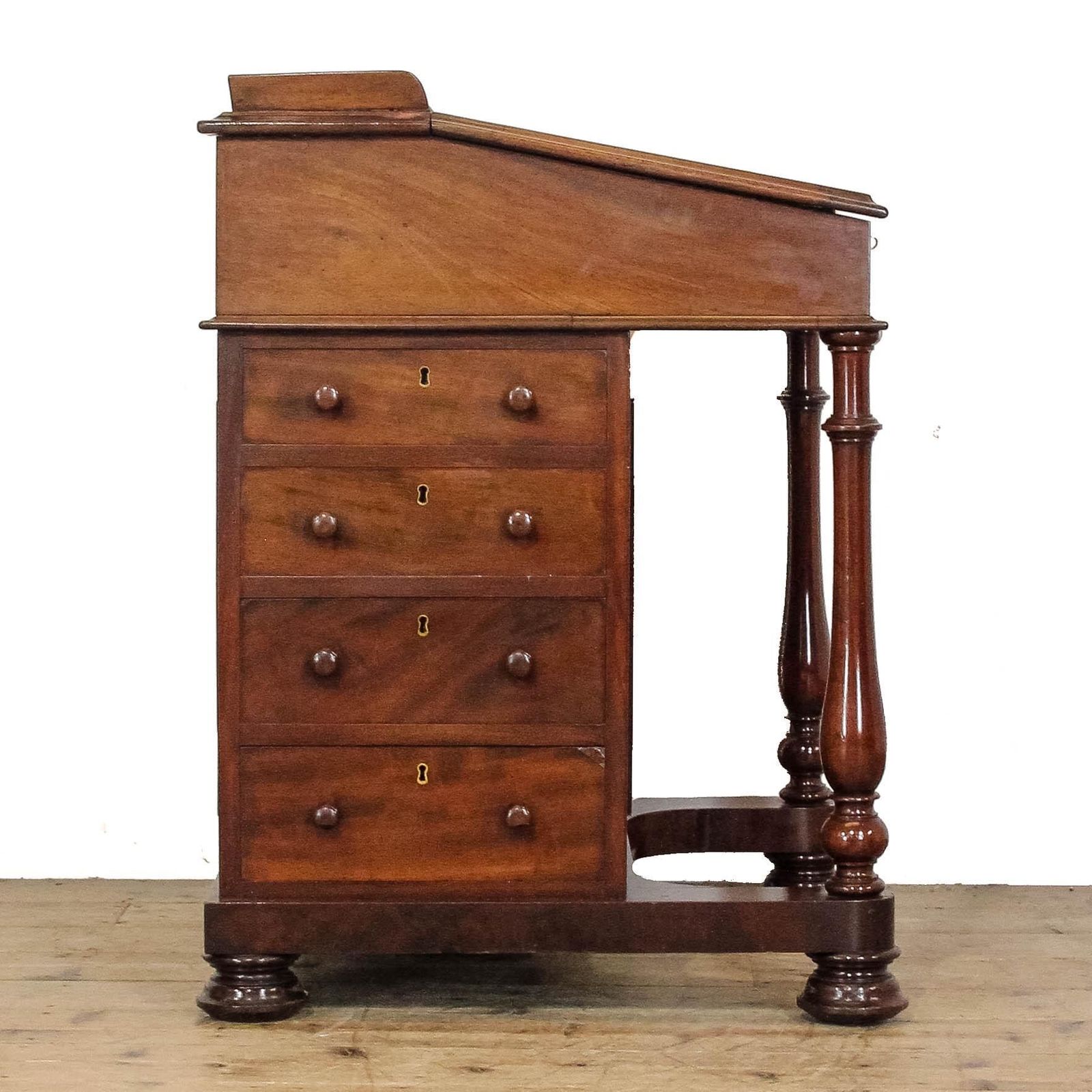 Early 19th Century Mahogany Davenport Desk photo vinterior