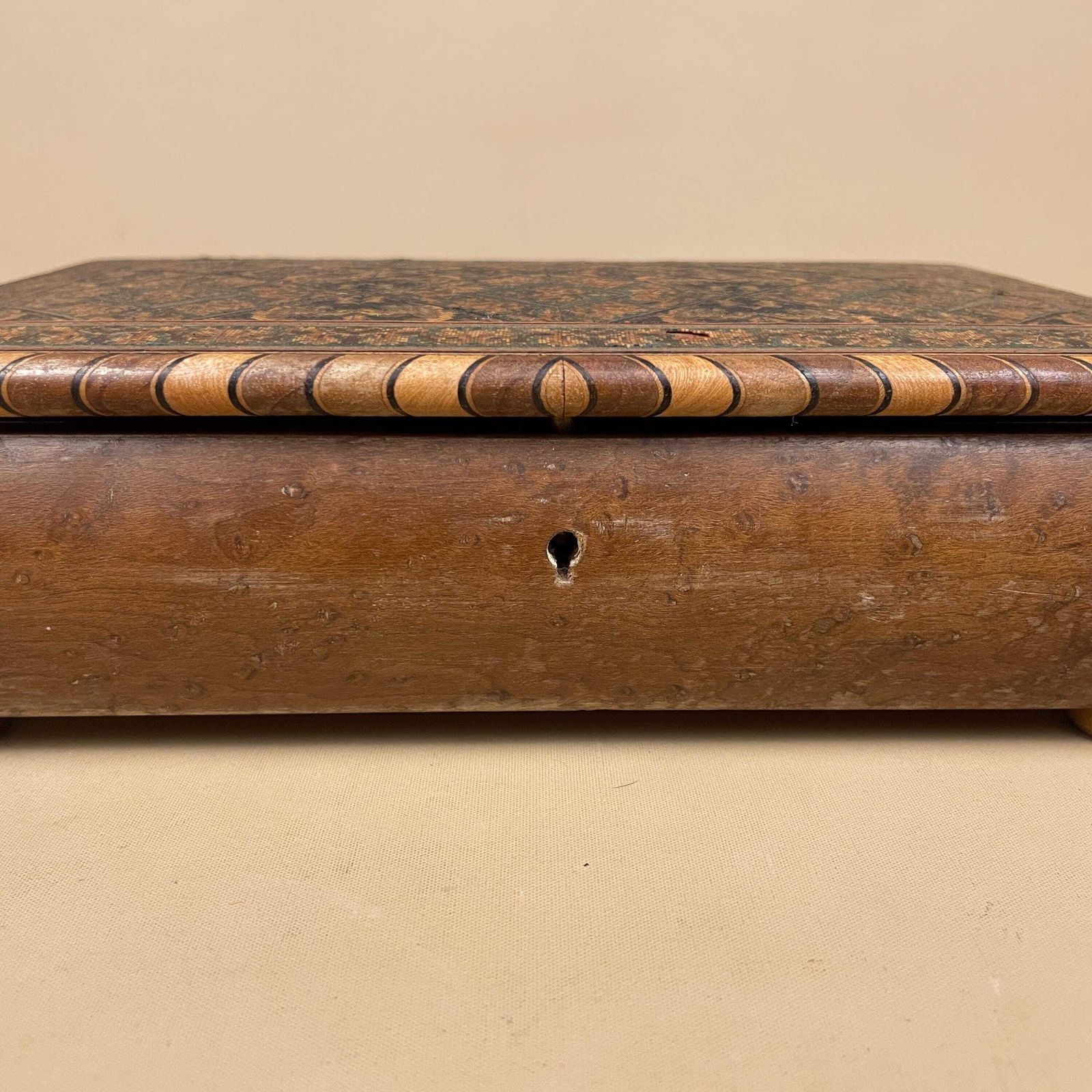 Wooden Rectangle Marquetry Inlay Box Trinket Jewellery Lidded Top Lid Patterned Pattern Handmade Table Top Wood Detailed Geometric Pattern photo 135.0