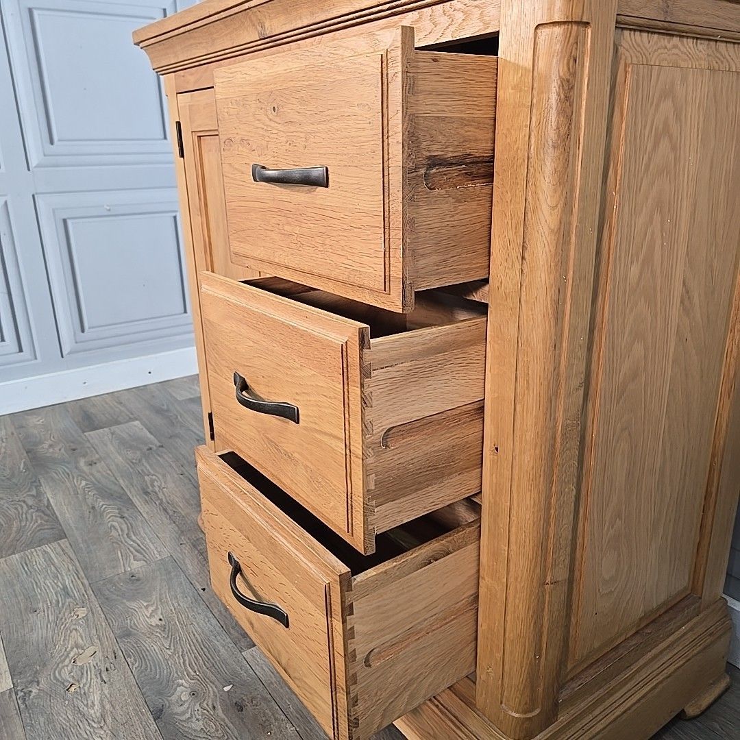photo vinterior Rustic Storage Cabinet Solid Wood Oak Furniture Land Cupboard & 3 Drawers