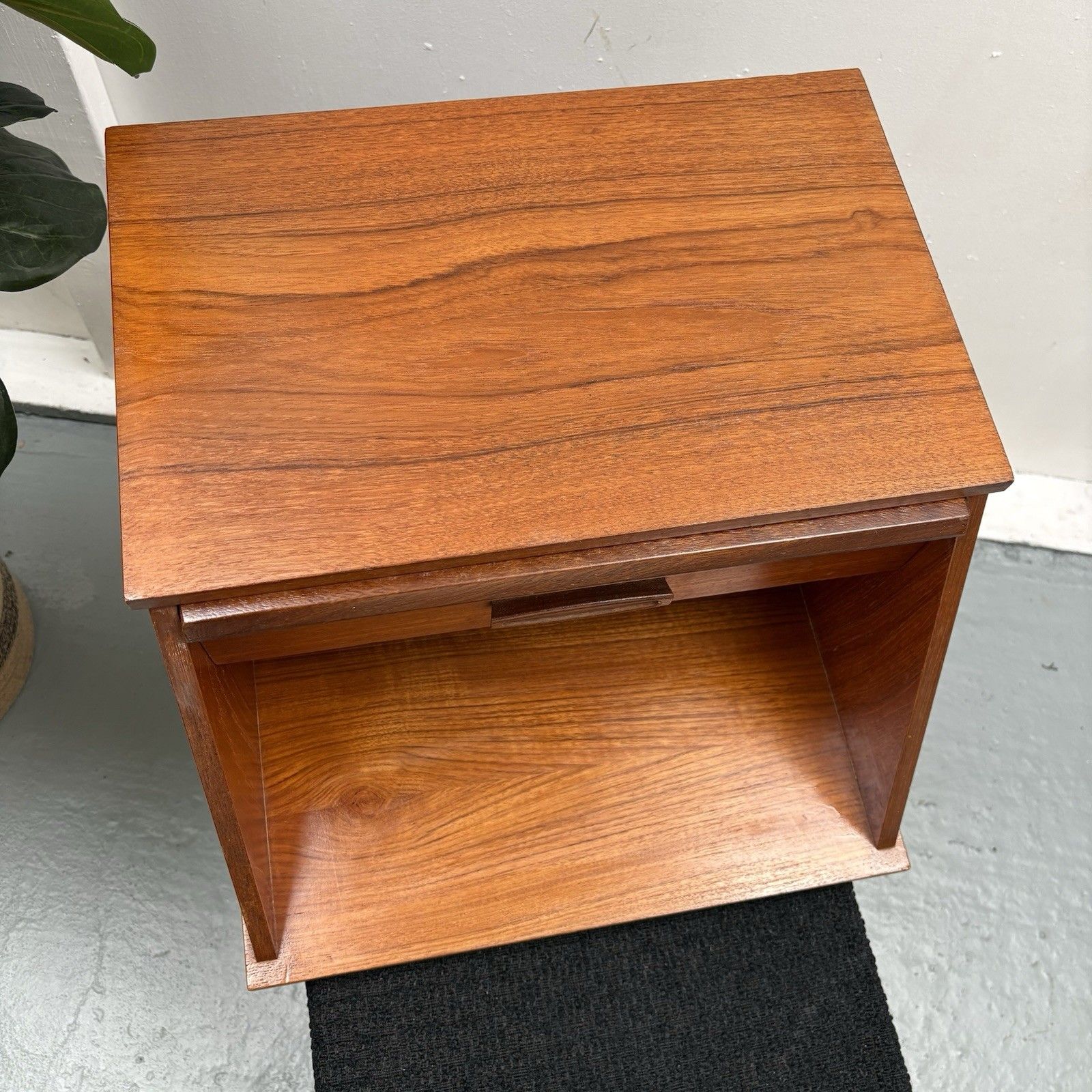 Chippy Heath Mid Century Teak Extending Telephone Table Cabinet Sideboard Bl747 photo vinterior
