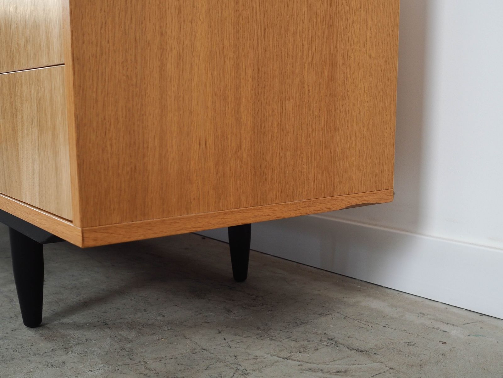 Eiken Dressoir, Scandinavisch Design photo vintage