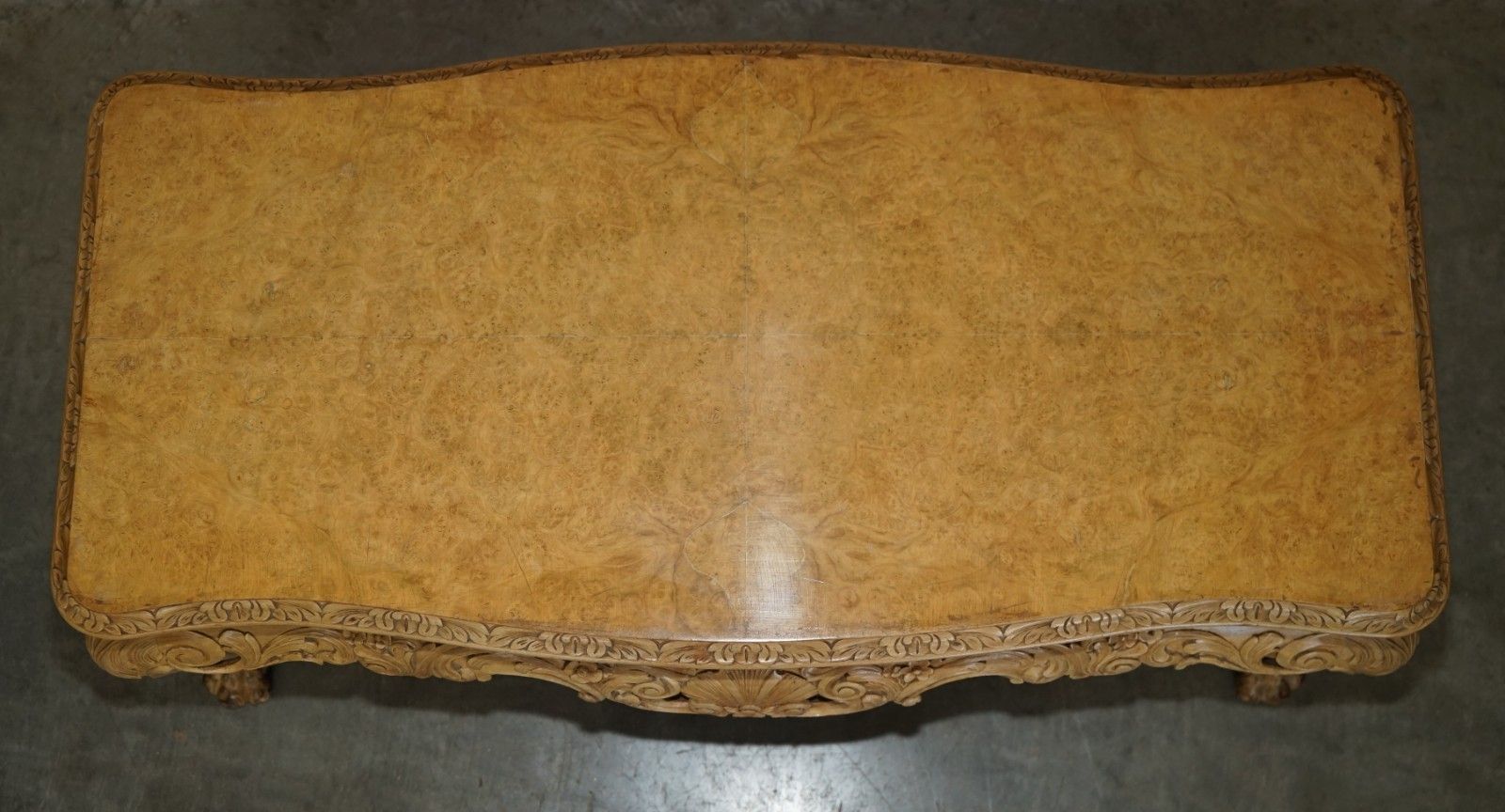 photo furniture Exquisitely Hand Carved  Burr Walnut Coffee Cocktail Table Lion's Hairy Paw Legs