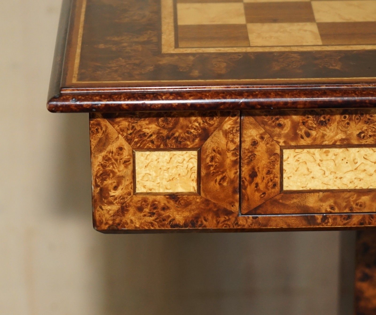 Josef Novak  Art Deco Burr & Burl Walnut & Satinwood Chessboard Chess Table photo vinterior