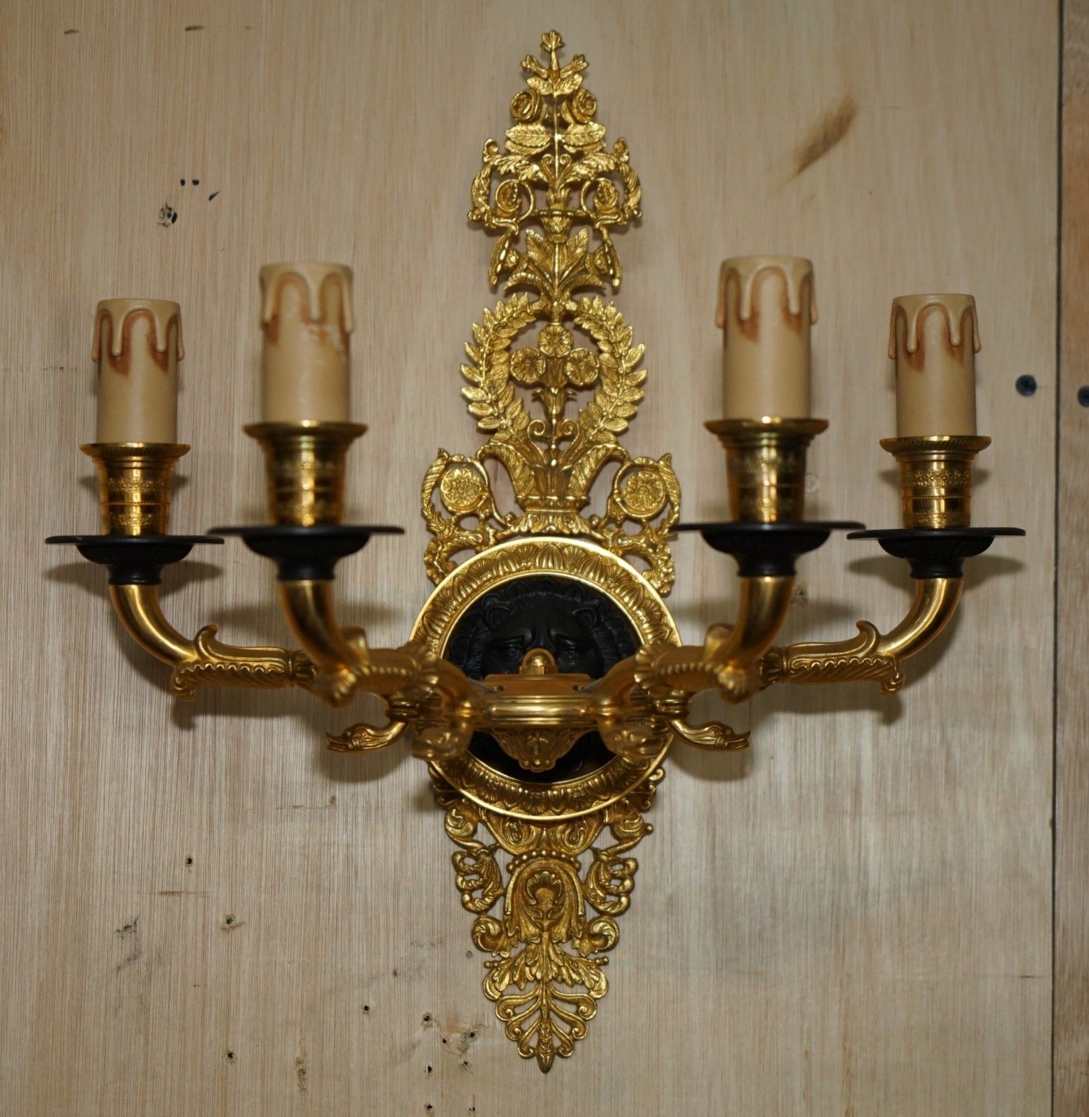 Pair Of Rrp £4,495 L'originale Italy 24ct Gold Plated Four Candle Bronze Sconces photo for sale