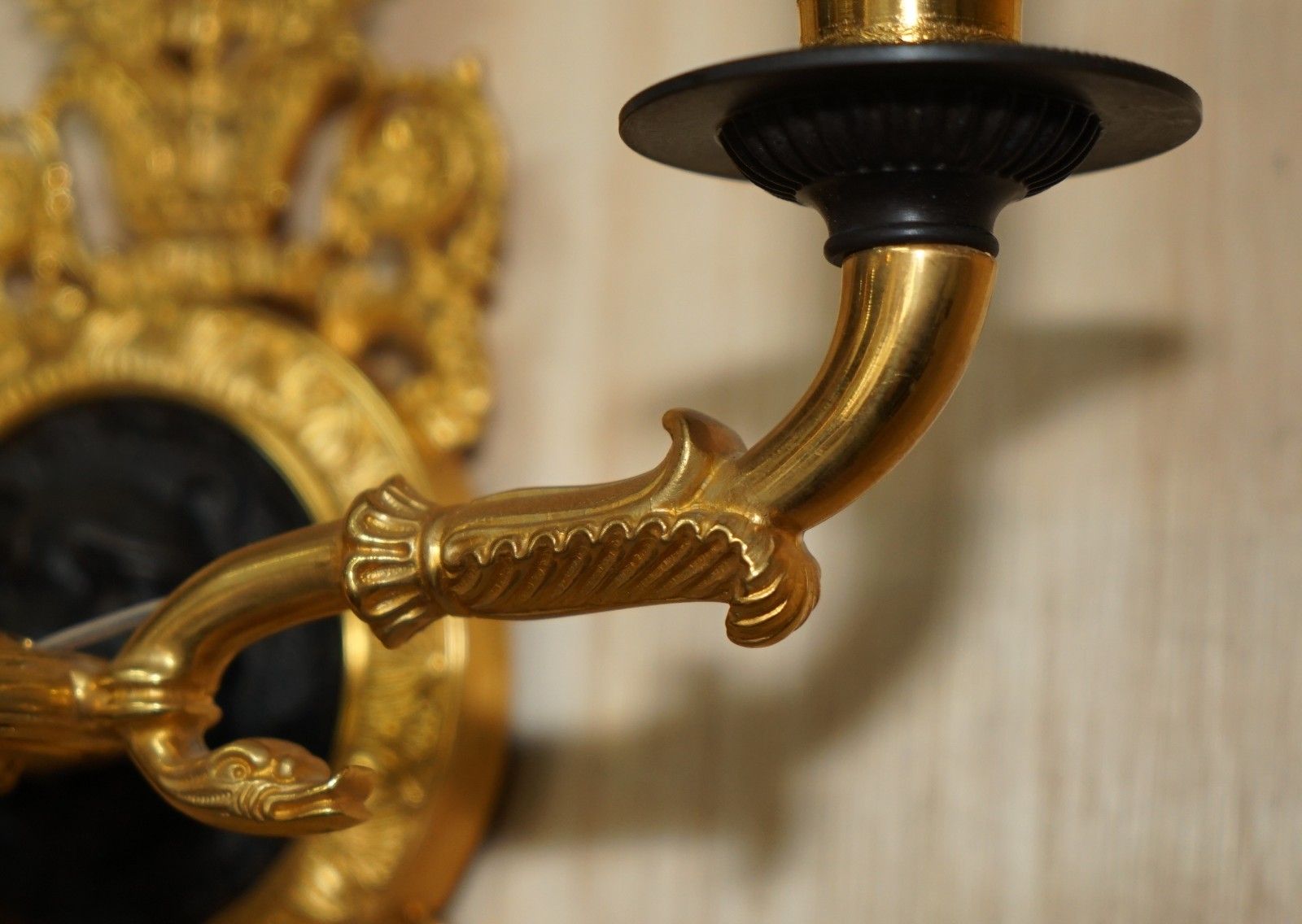photo vinterior Pair Of Rrp £4,495 L'originale Italy 24ct Gold Plated Four Candle Bronze Sconces