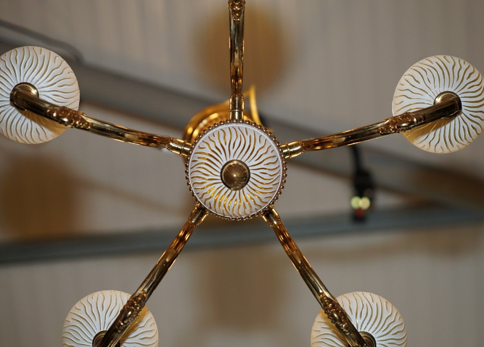 750.0 Lovely Reccagni Made In Italy Brass & Frosted Glass Five Candle Light Chandelier photo