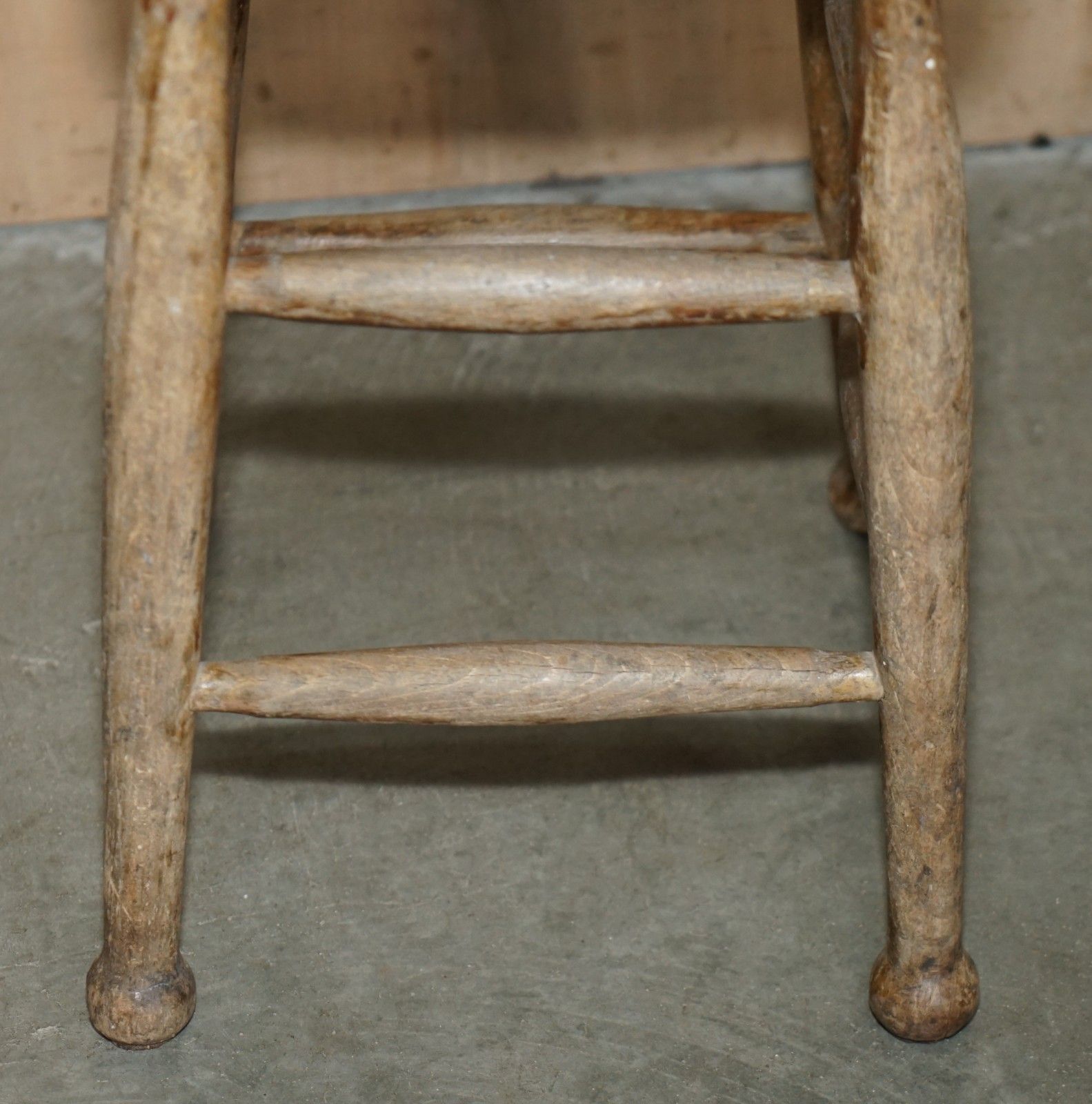 photo vinterior 19th Century English Painters Draftsman Artists Stool Handle Cut Out In The Top