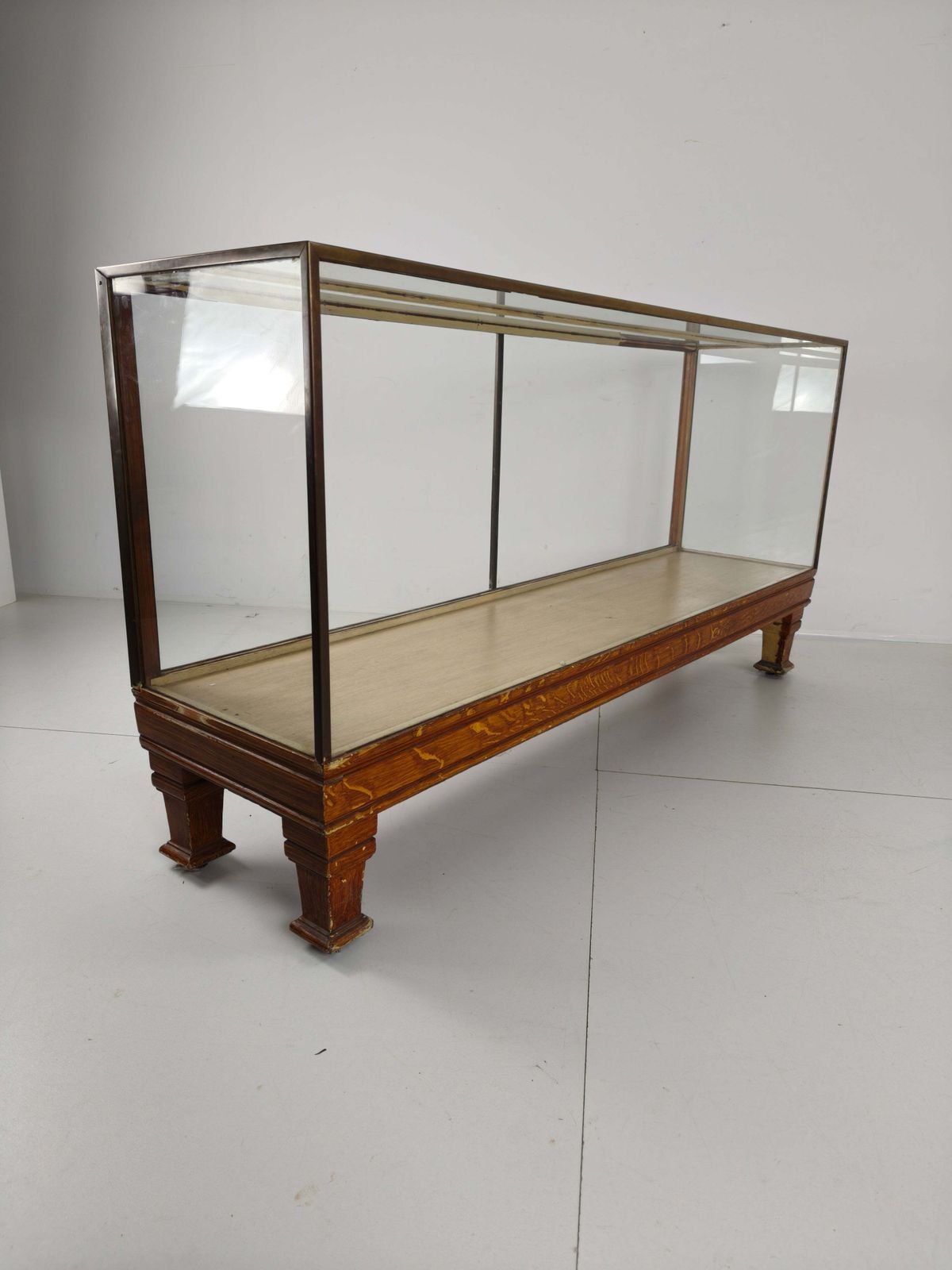 photo vintage Antique English Brass Store Counter – Slim Model With Yard Measurements