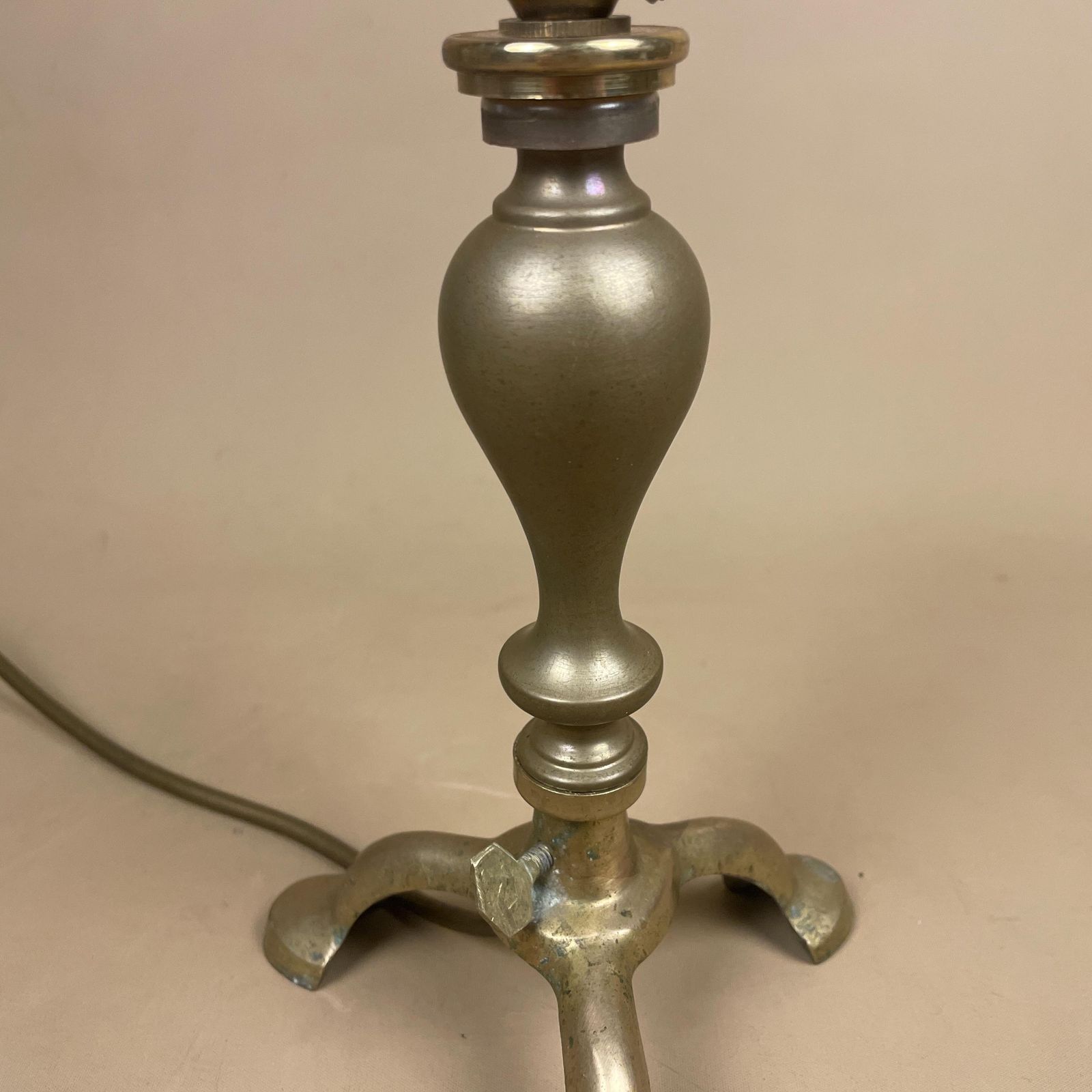 Brass Table Lamp Light Bedside Ornate Gold Metal Antique 3 Legs Cottage Classic Traditional Old Side photo for sale