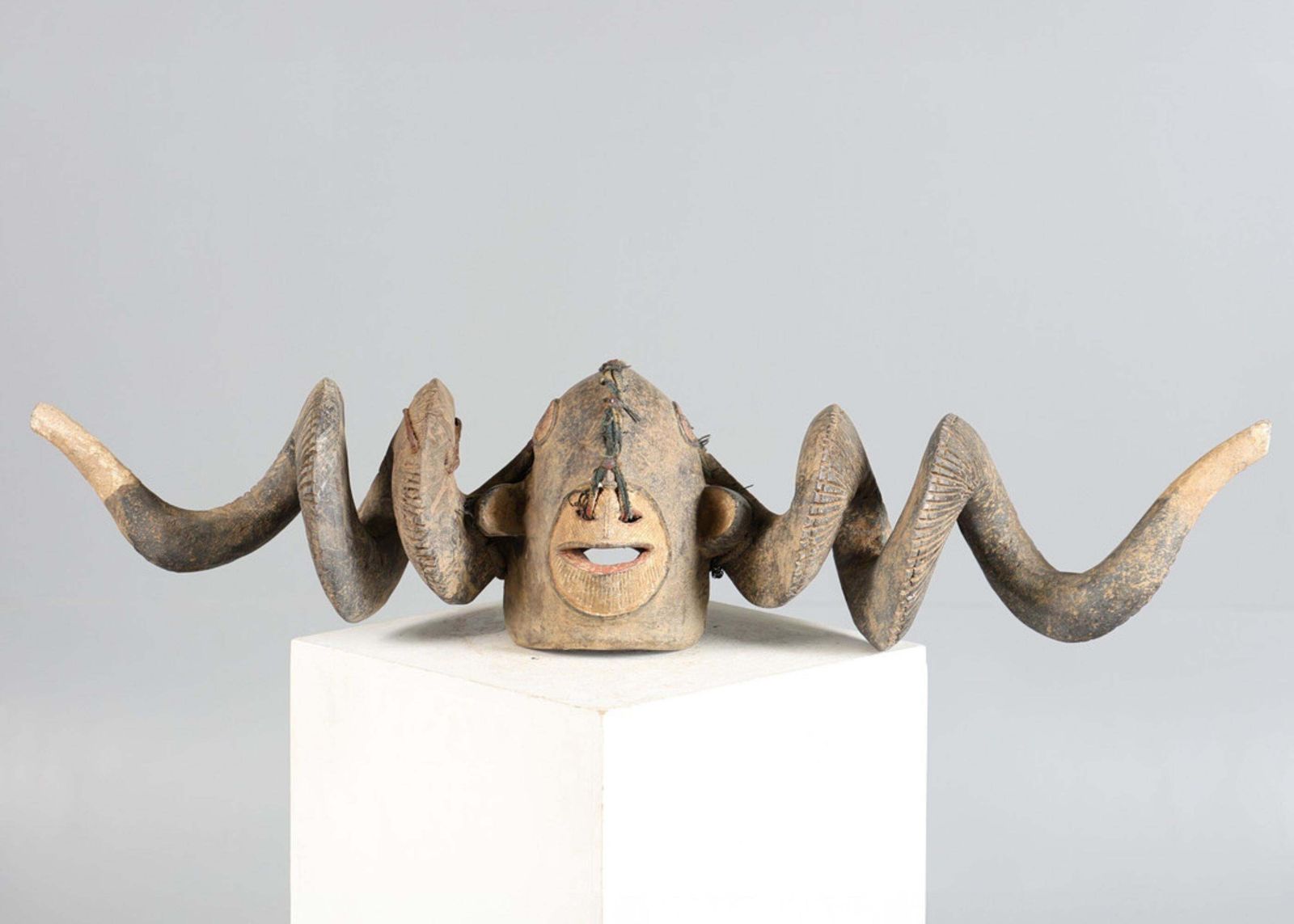 photo for sale Baule Ram Mask Ivory Coast Tribal African Sculpture Large Wooden Horn Mask