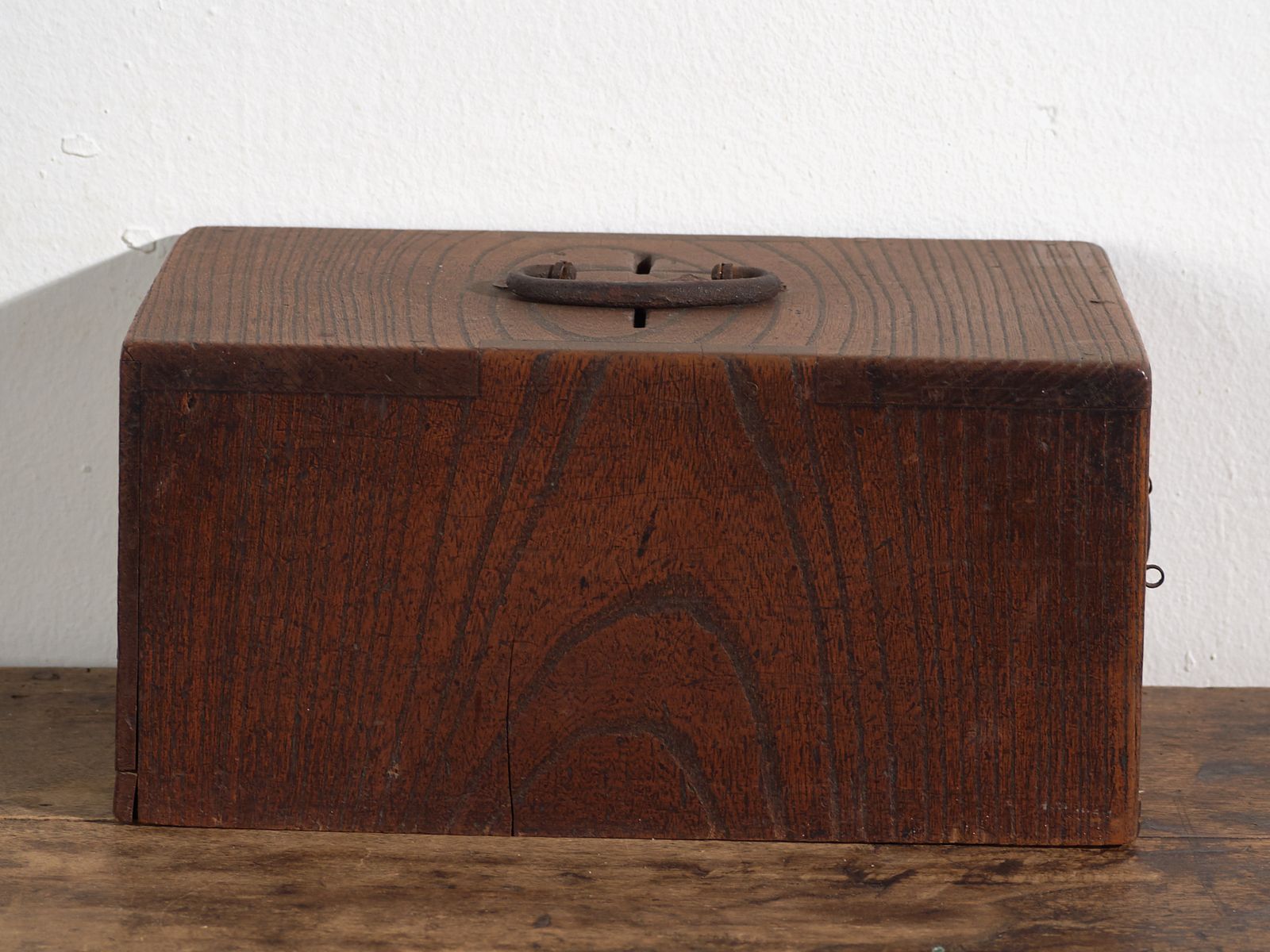 photo furniture Antique Japanese Wooden Storage Box With Drawer – Meiji–Taishō Period (C.1890–1920)