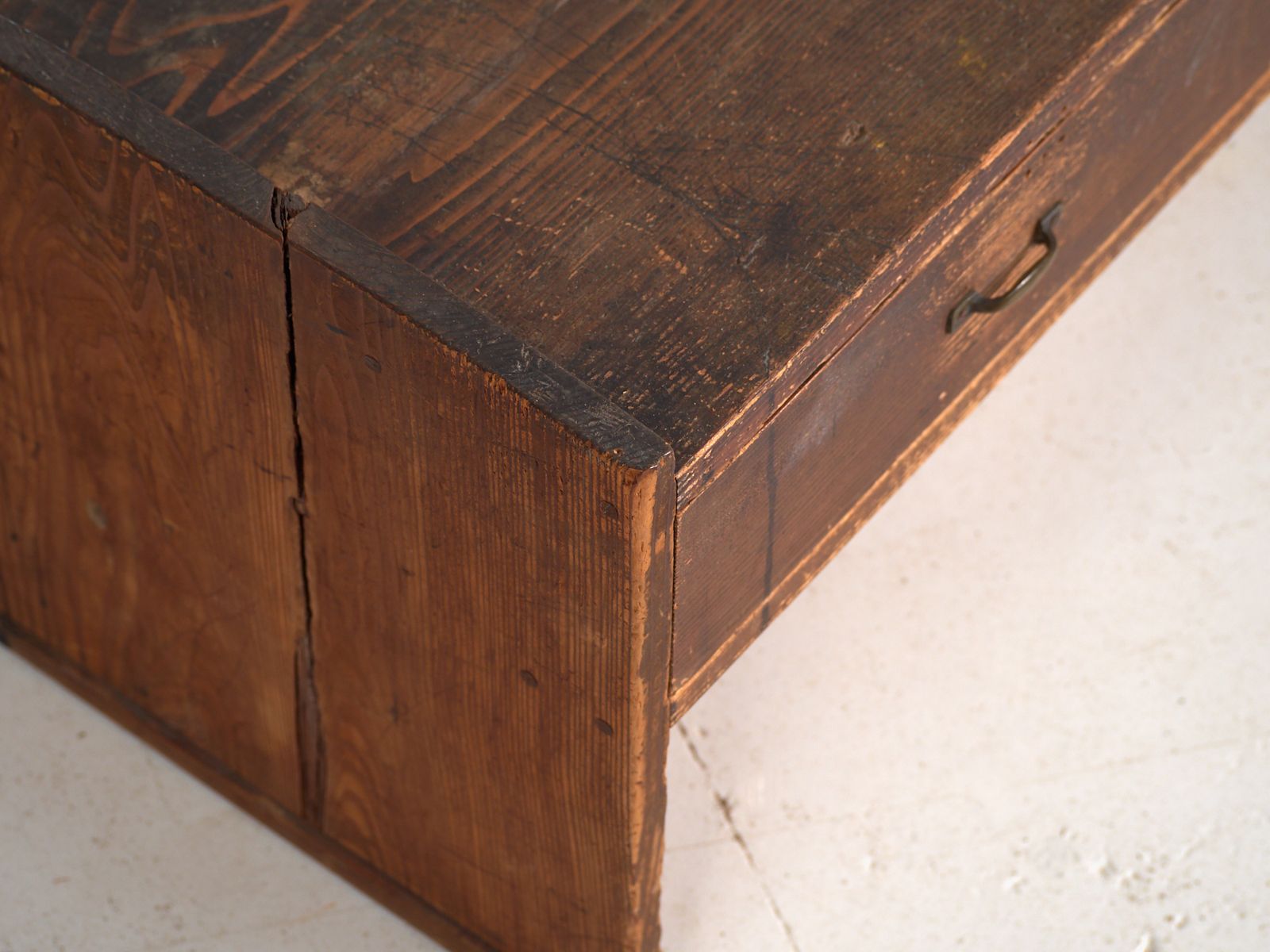 Japanese Low Desk Table With Drawers In Cedar – Showa Period (C.1926–1970) photo for sale