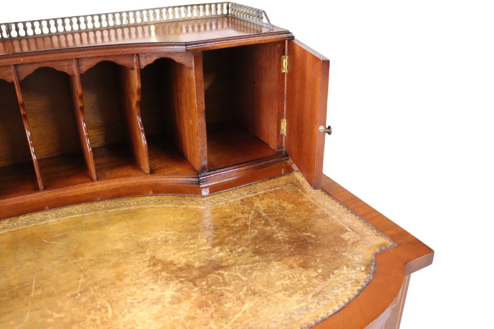 395.0 Vintage Mahogany Bonheur Du Jour Leather Top Regency Style Writing Desk photo