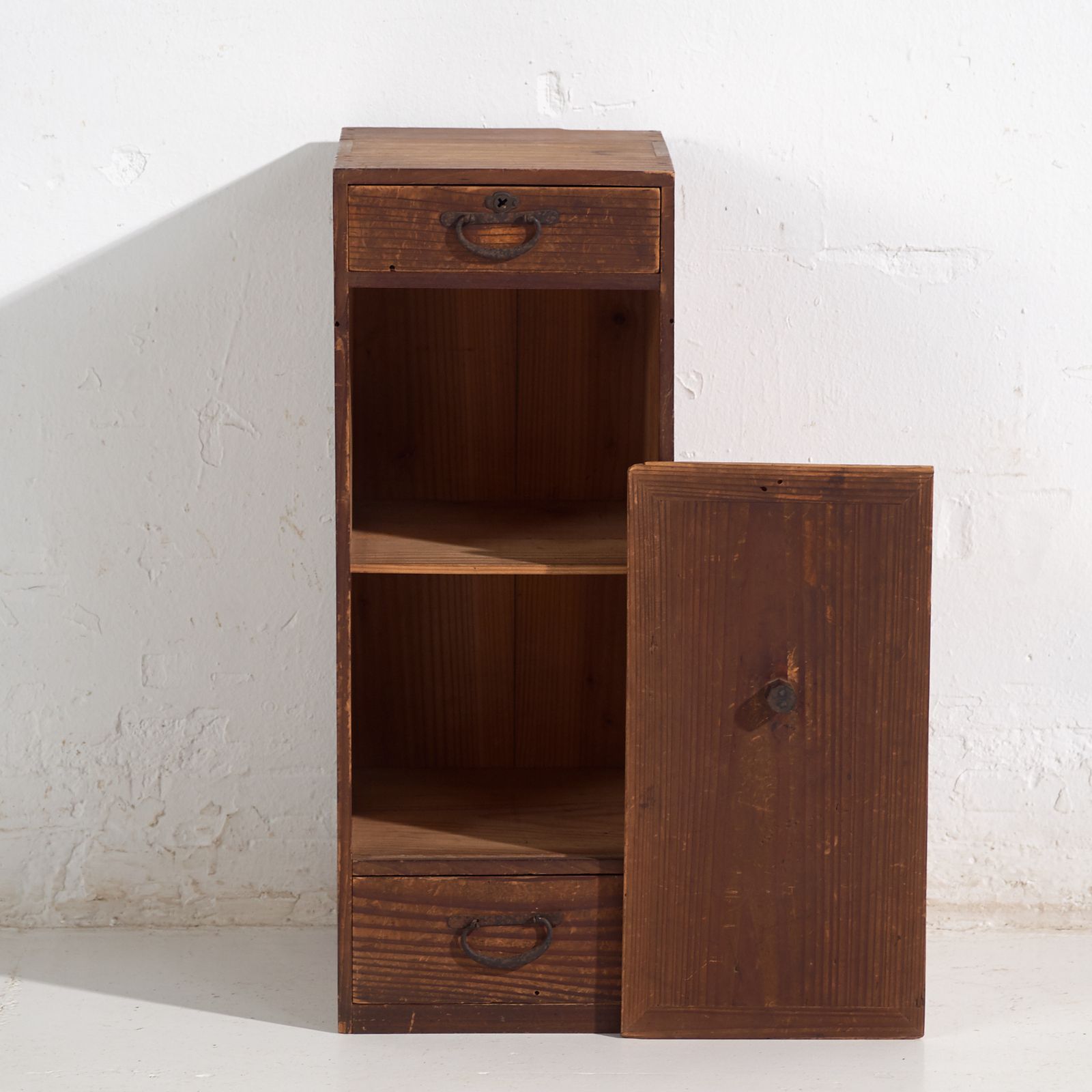 Antique Japanese Cedar Cabinet With Door And Drawers – Taishō / Early Showa Period (C.1912 1945)