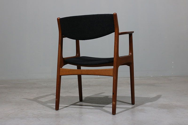 Pair Of Henning Kjaernulf Armchairs In Teak. photo vinterior