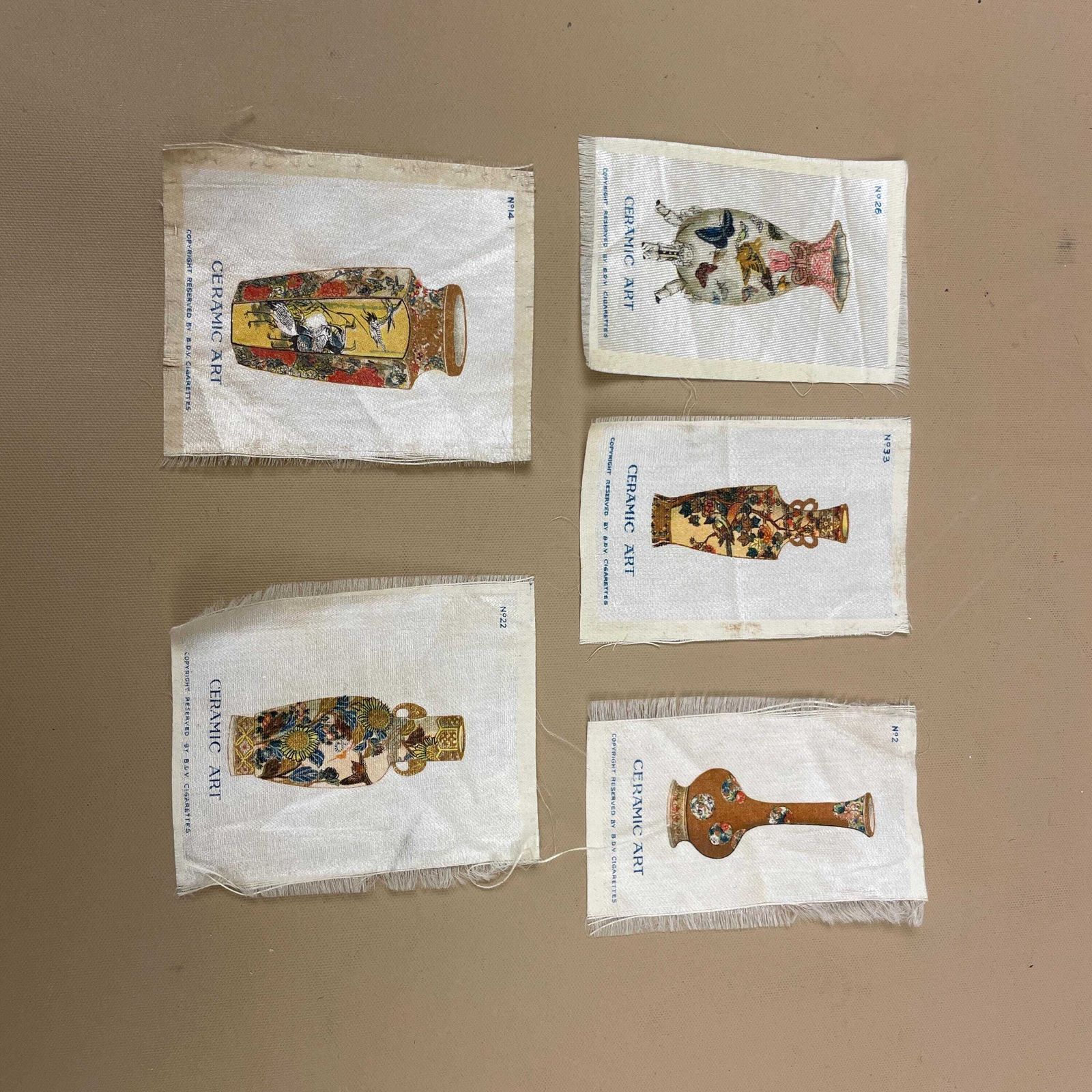 photo vintage Vintage Cigarette Silks Fabric Flags Tobacco Card Lot Set Collectable Textile Collectors Kensitas B.D.V Assortment
