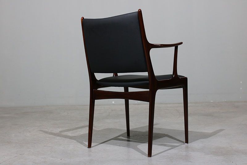 Johannes Andersen Armchair In Mahogany. photo 432.0