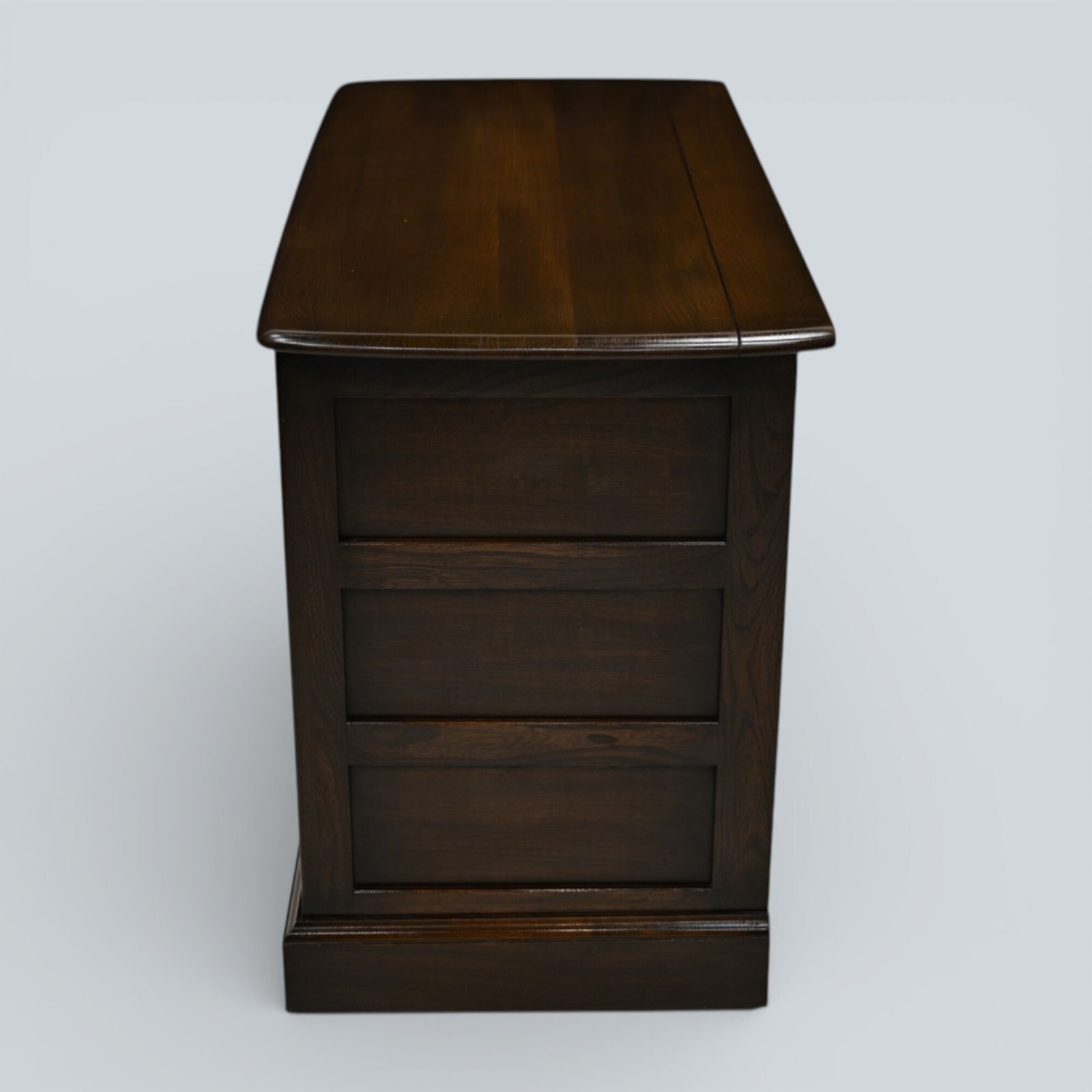 Ercol Malvern Music Hi Fi Cabinet Dark Finish Free Uk Delivery photo for sale
