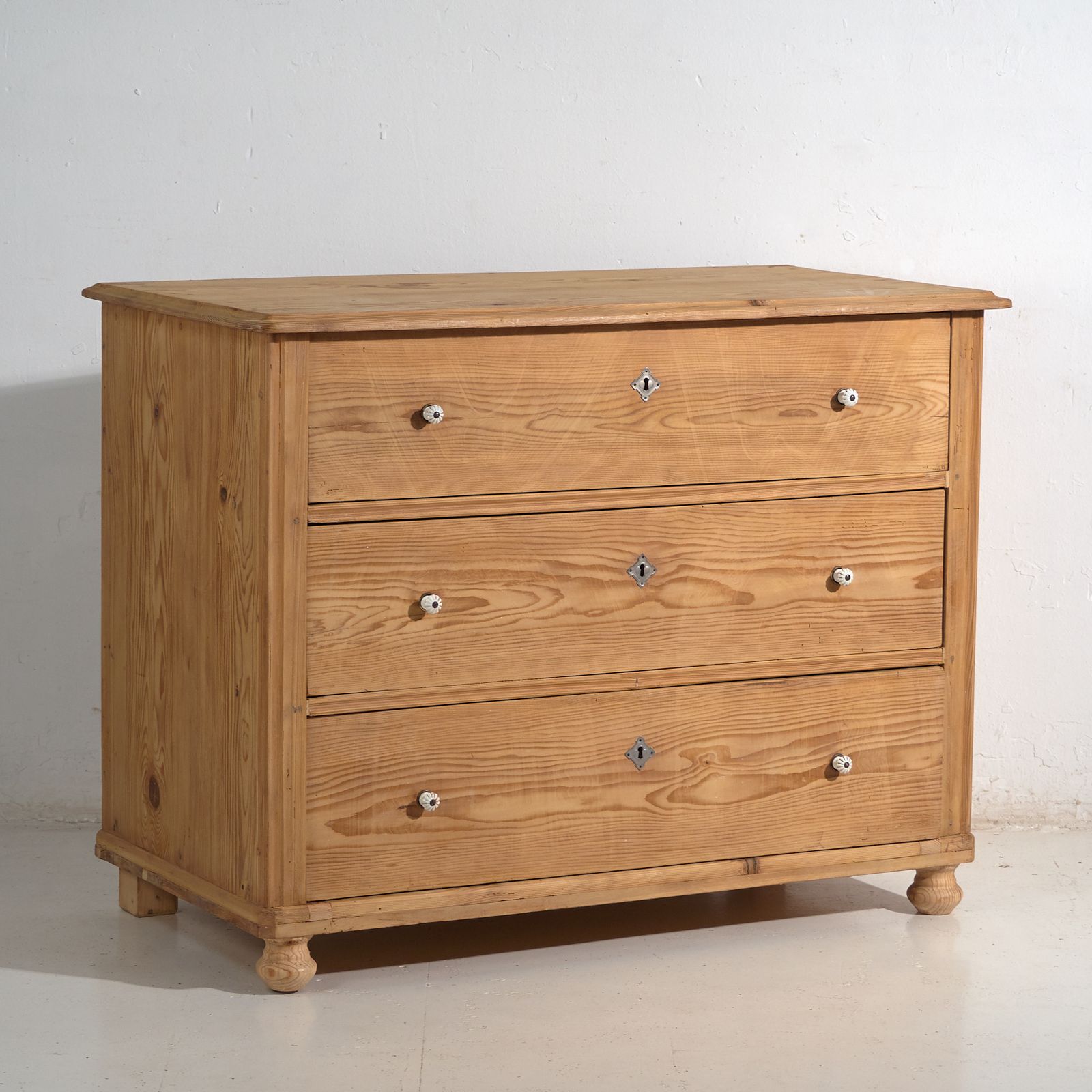 Furniture Antique Rustic Pine Chest Of Drawers – Central Europe (C.1900–1920) #95 photo