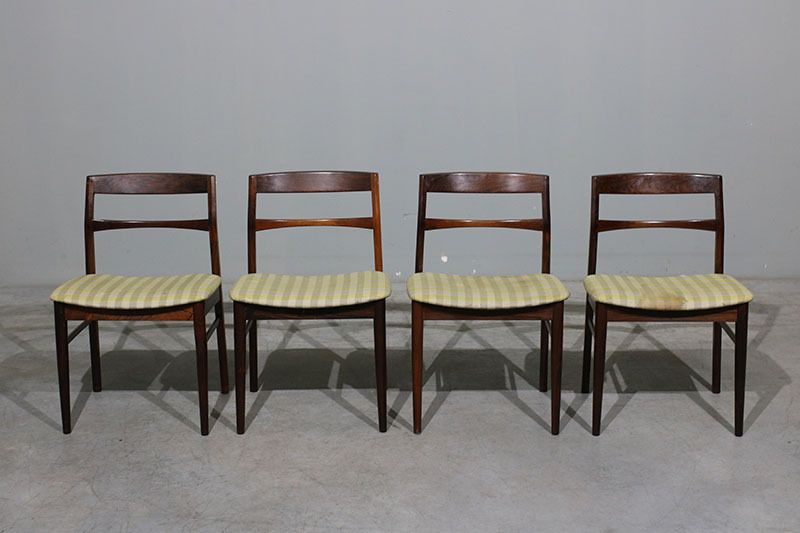 Set Of 4 Henning Kjaernulf Chairs In Rosewood. photo for sale
