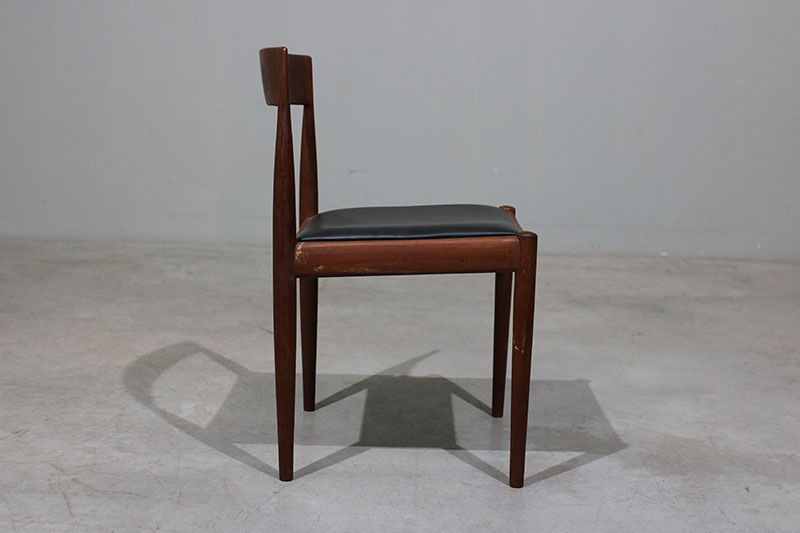 Set Of 6 Kai Kristiansen Model 4110 Chairs In Teak And Leather. photo vinterior