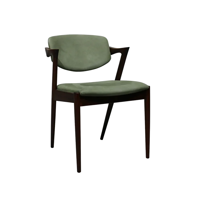 Set Of 4 Kai Kristiansen Model 42 Chairs In Rosewood.