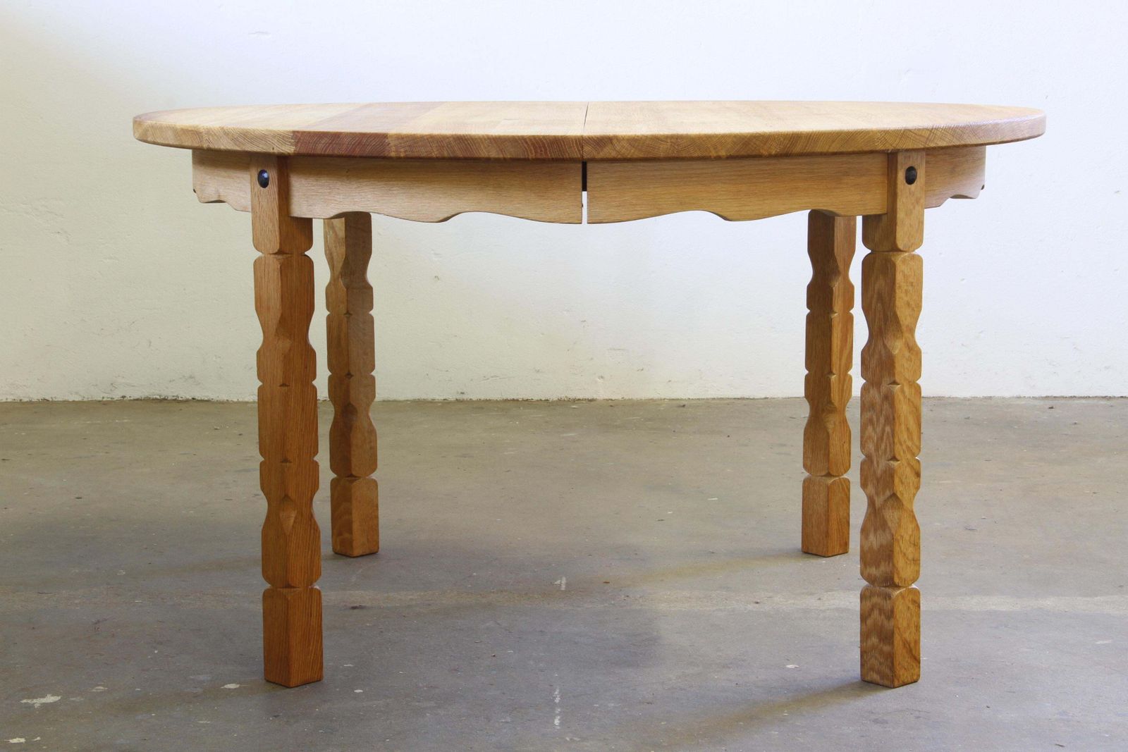 1960s Vintage Brutalist Danish Extending Oak Dining Table Style Henning Kjærnulf photo vintage