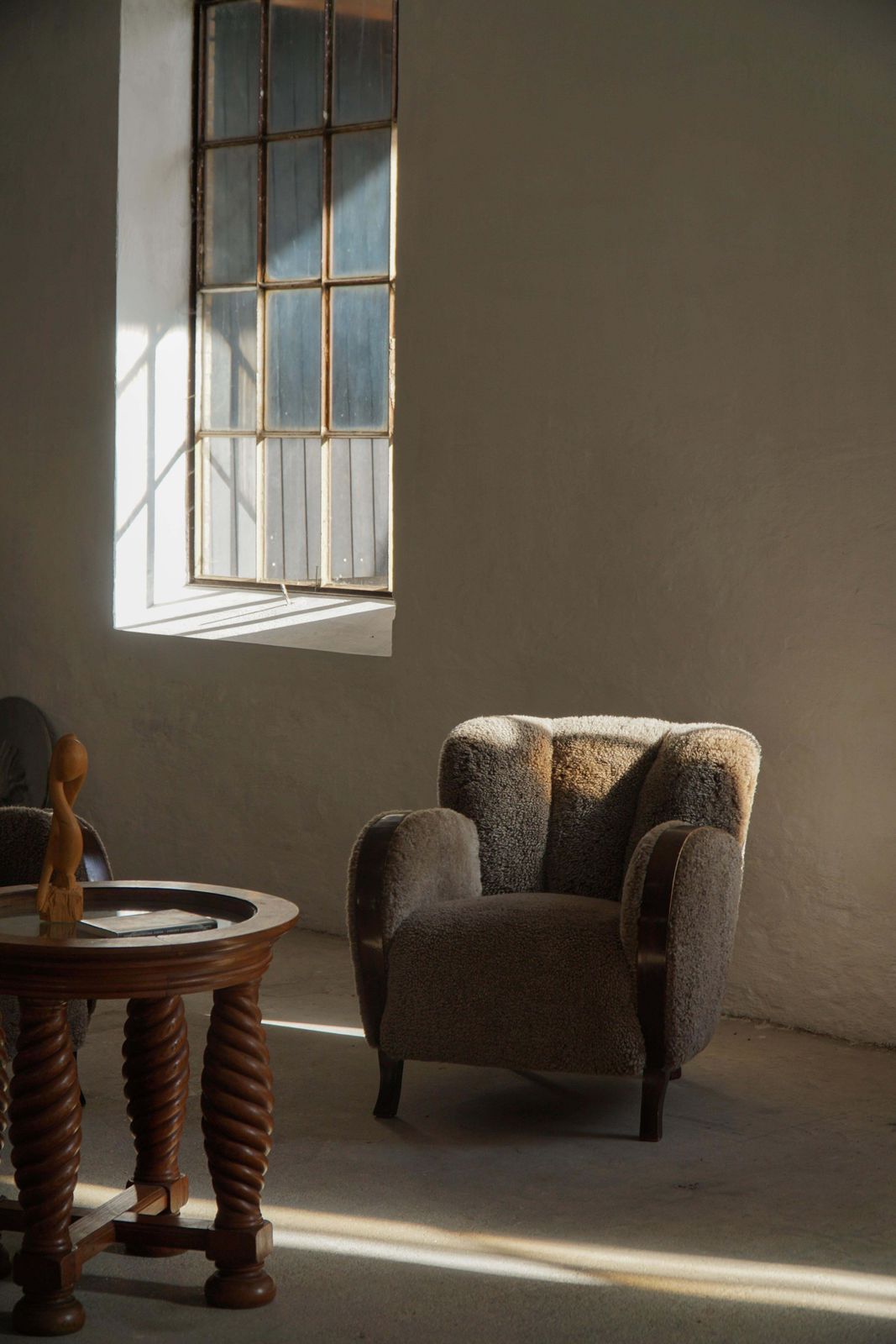 photo vinterior Pair Of Danish Modern Art Deco Lounge Chairs In Lambswool & Birch, 1940s