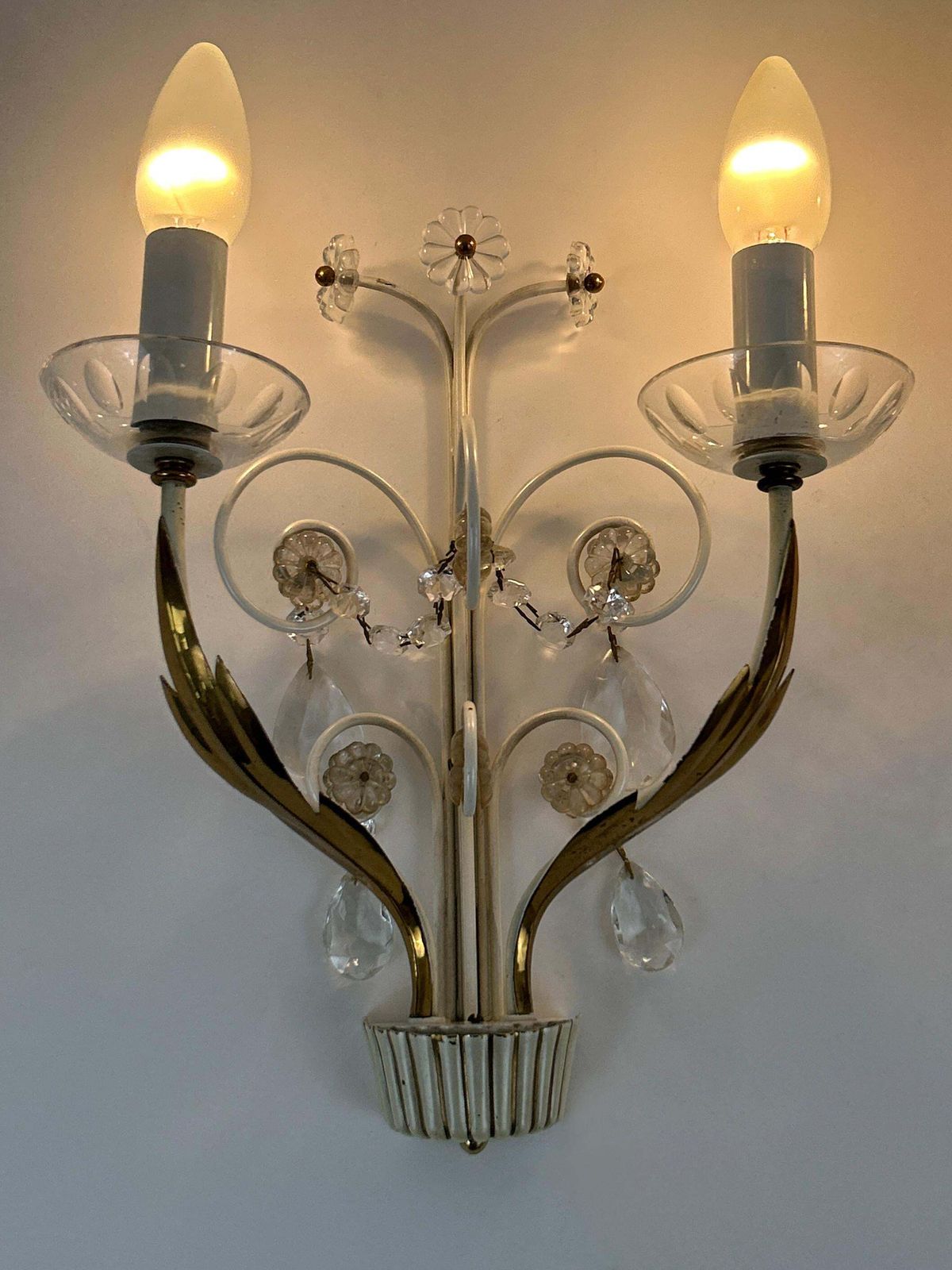 photo furniture Set Of Two Elegant Brass & Glass Sconces By Vereinigte Werkstätten 1960s