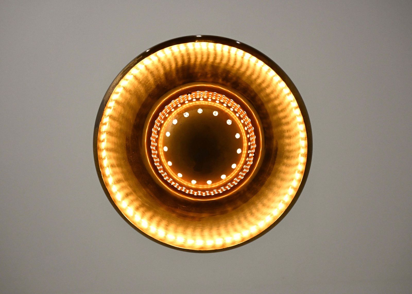 photo for sale Pair Of Fior Di Loto Hanging Lamp By Afra & Tobia Scarpa For Flos, 1960s