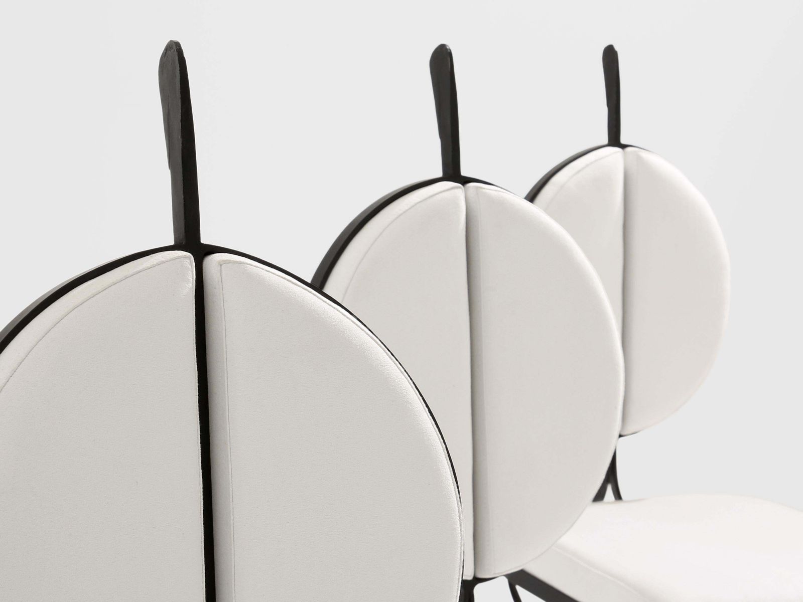 Ensemble de 6 chaises brutalistes françaises en fer forgé et Alcantara, 1990 photo buy