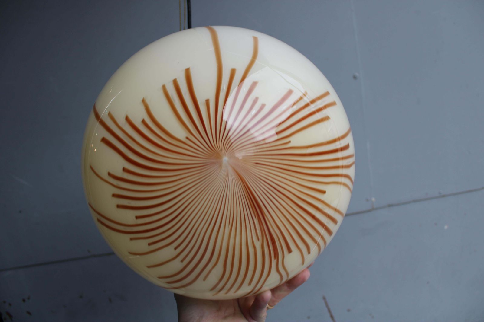 photo furniture Anemone Venini 1970 Murano Glkass And Brass Chandelier