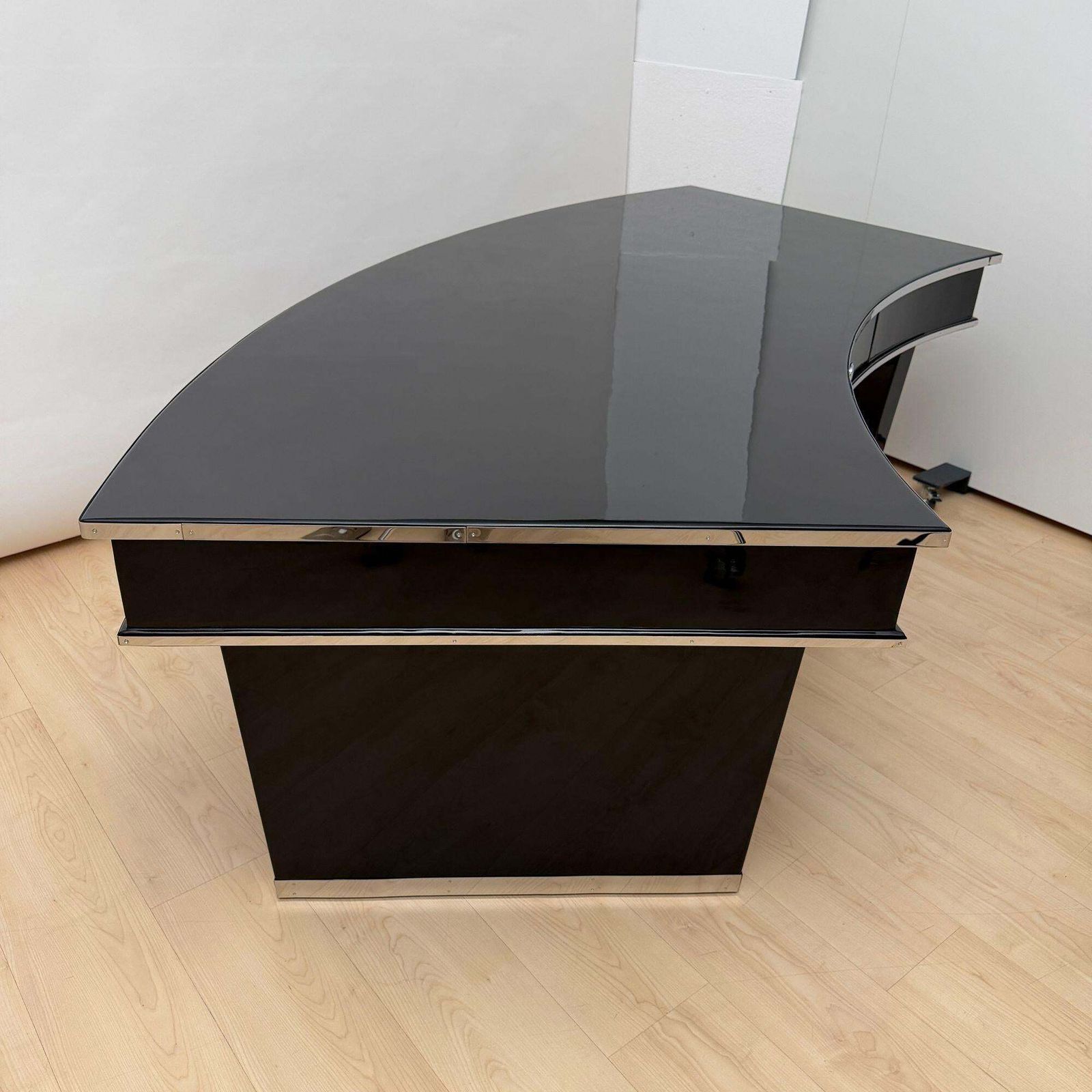 Art Deco Desk, Black Lacquer, Walnut, Metal, France Circa 1950 photo vinterior
