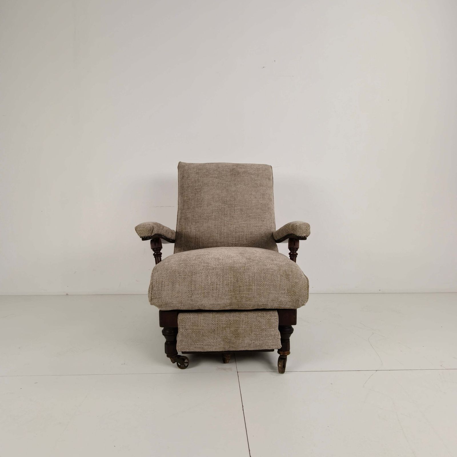 English Reclining Library Chair (Circa 1860) photo vinterior