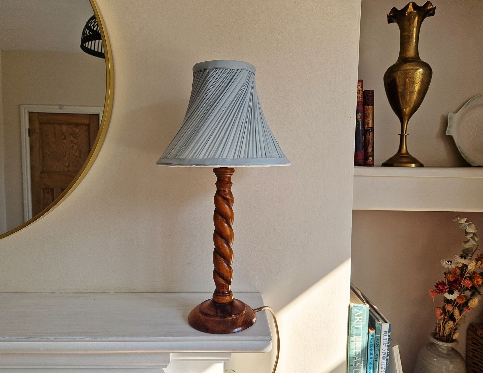 Barley Twist Wooden Table Lamp Hand Carved Classic Victorian Style With Lampshade