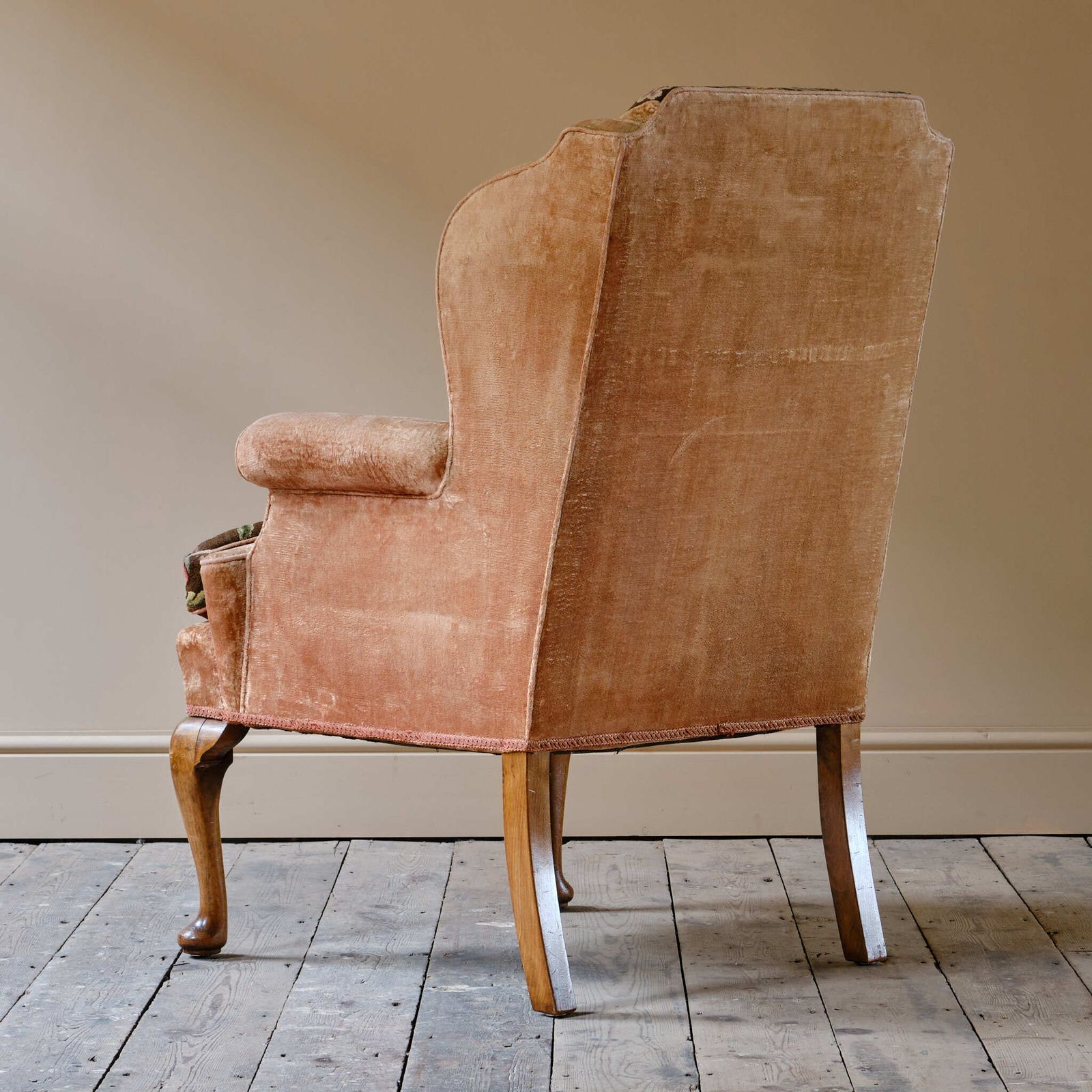 Antique Early 20th Century Wingback Armchair photo vinterior